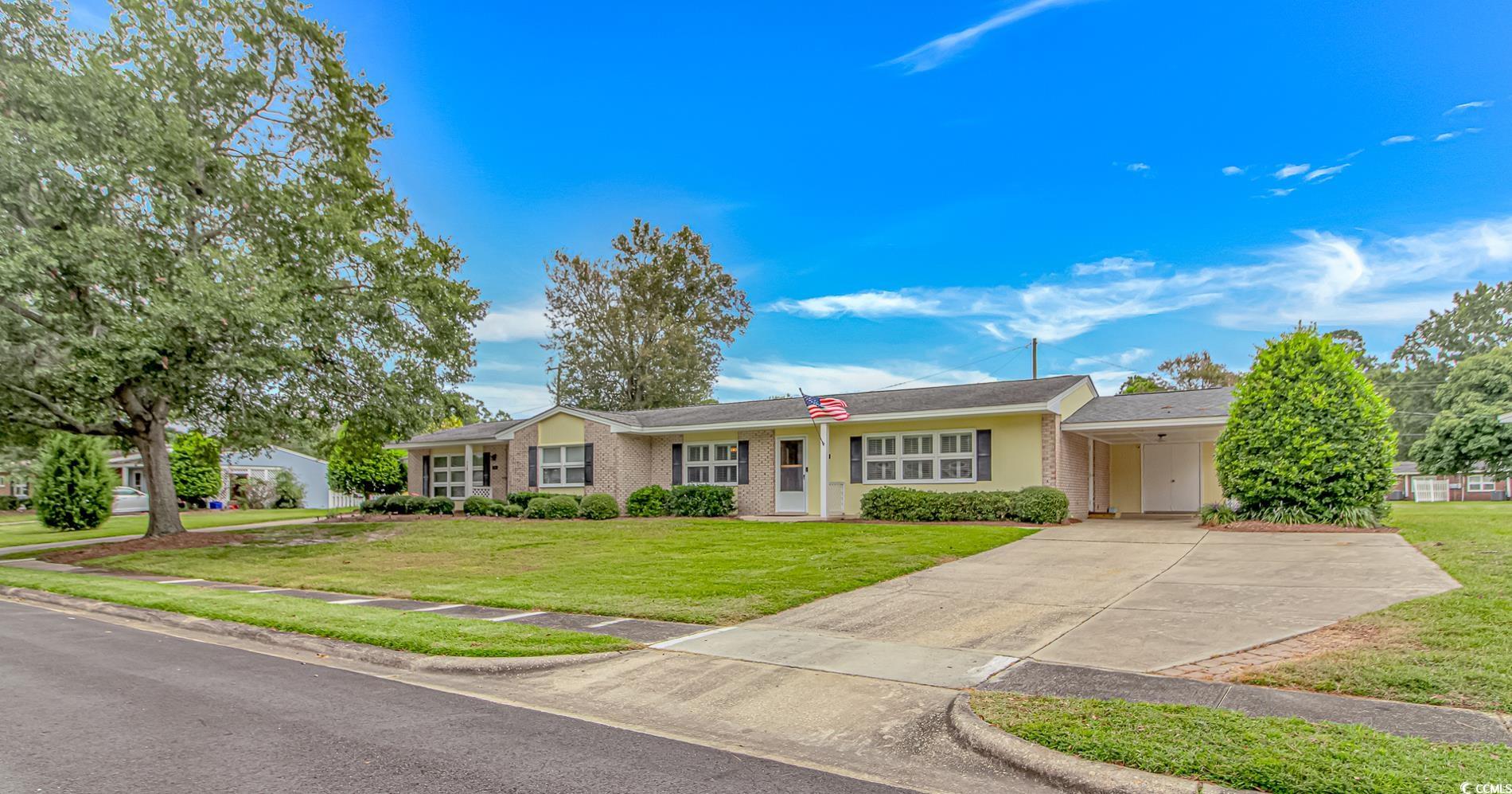 724 Sycamore Ave. Myrtle Beach, SC 29577