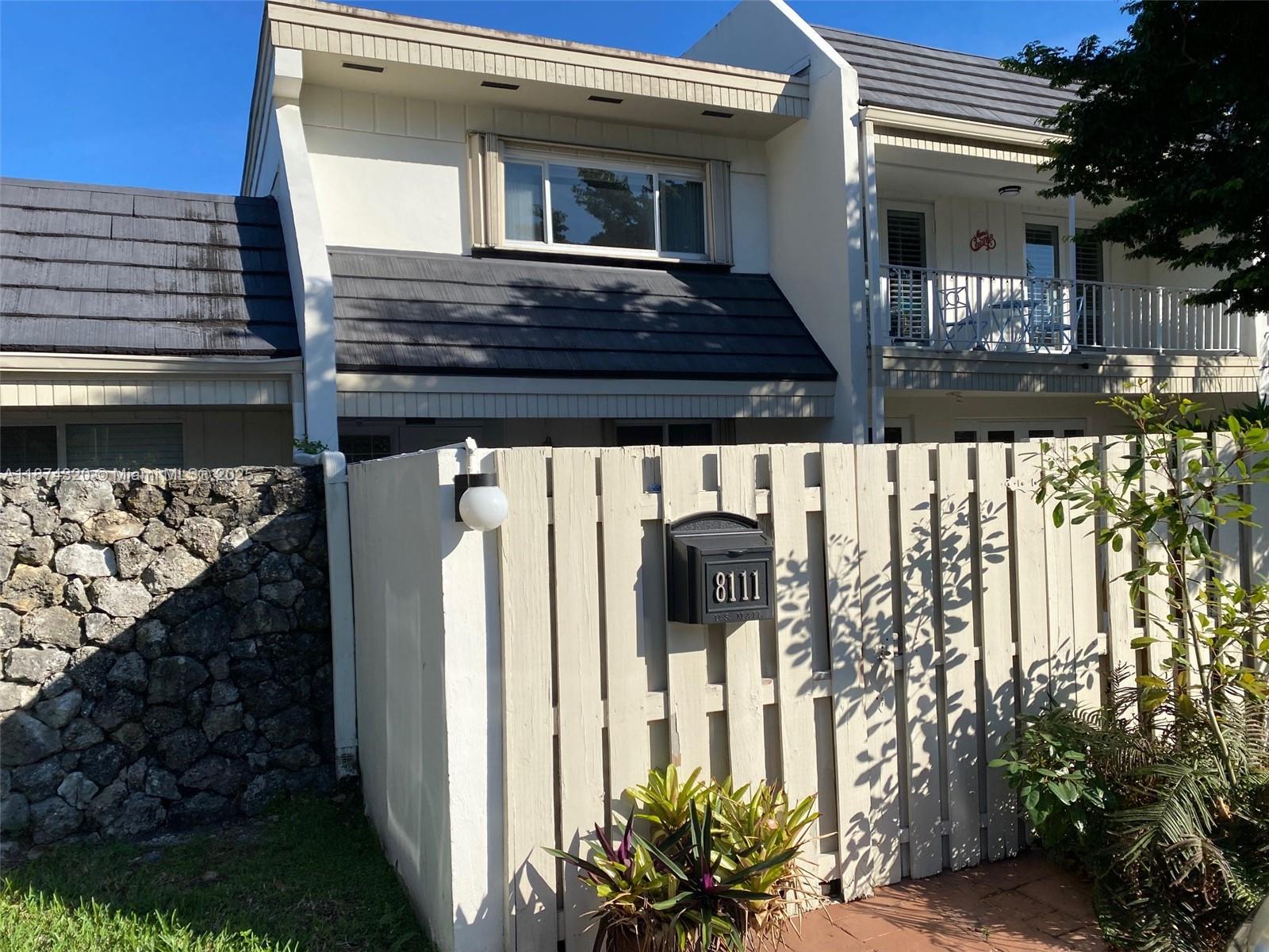 House for Sale in Miami, FL