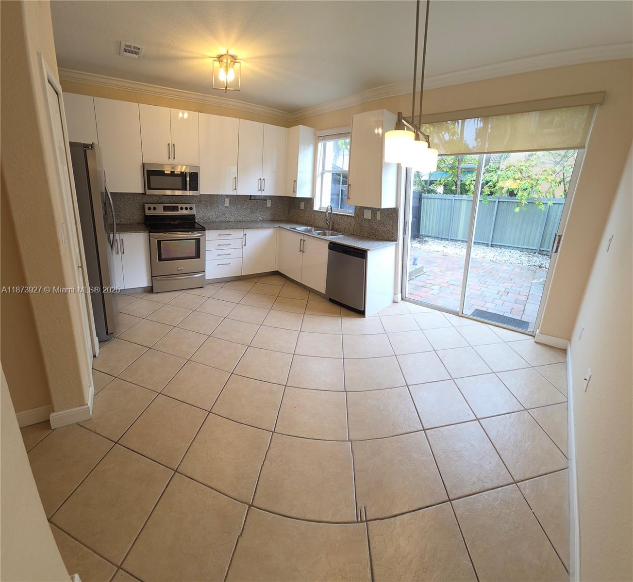 Property photo # 2