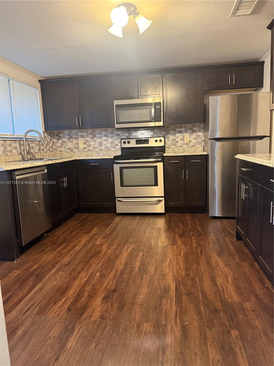 Property photo # 9