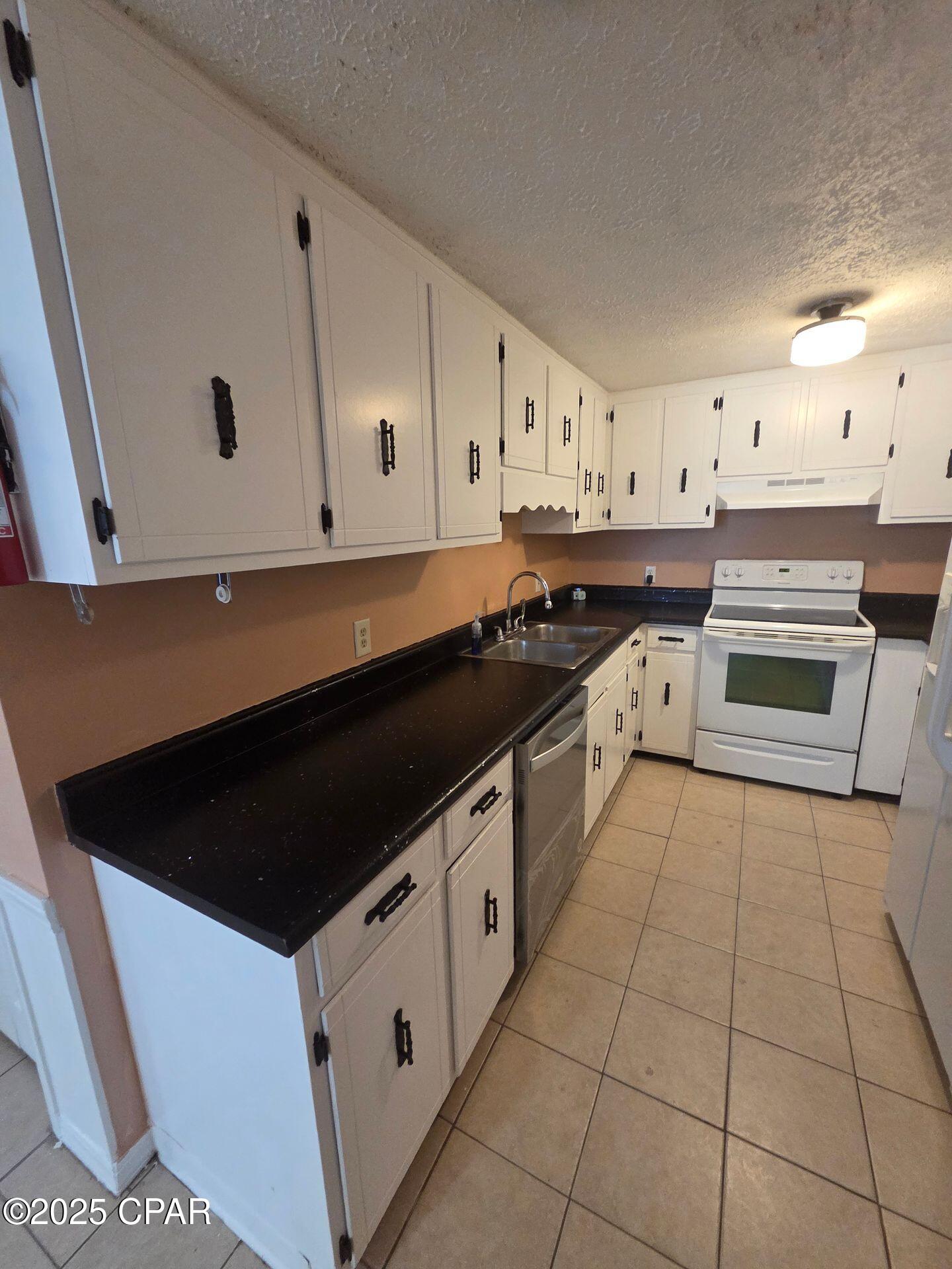 Ueemowjyyjgwpxeo7yofbccgk0v5giomput6wirkidi