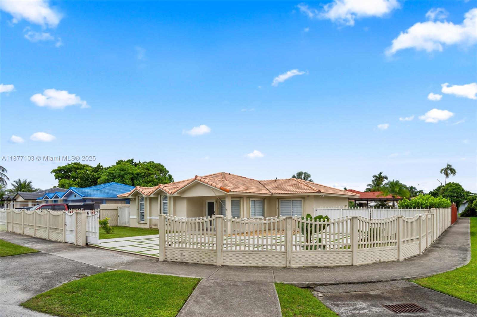 Property photo # 4