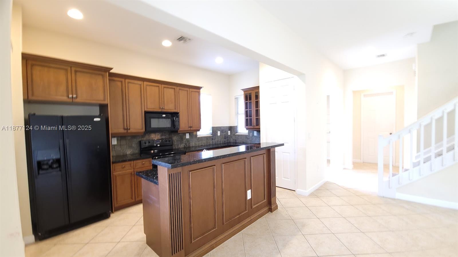 Property photo # 7