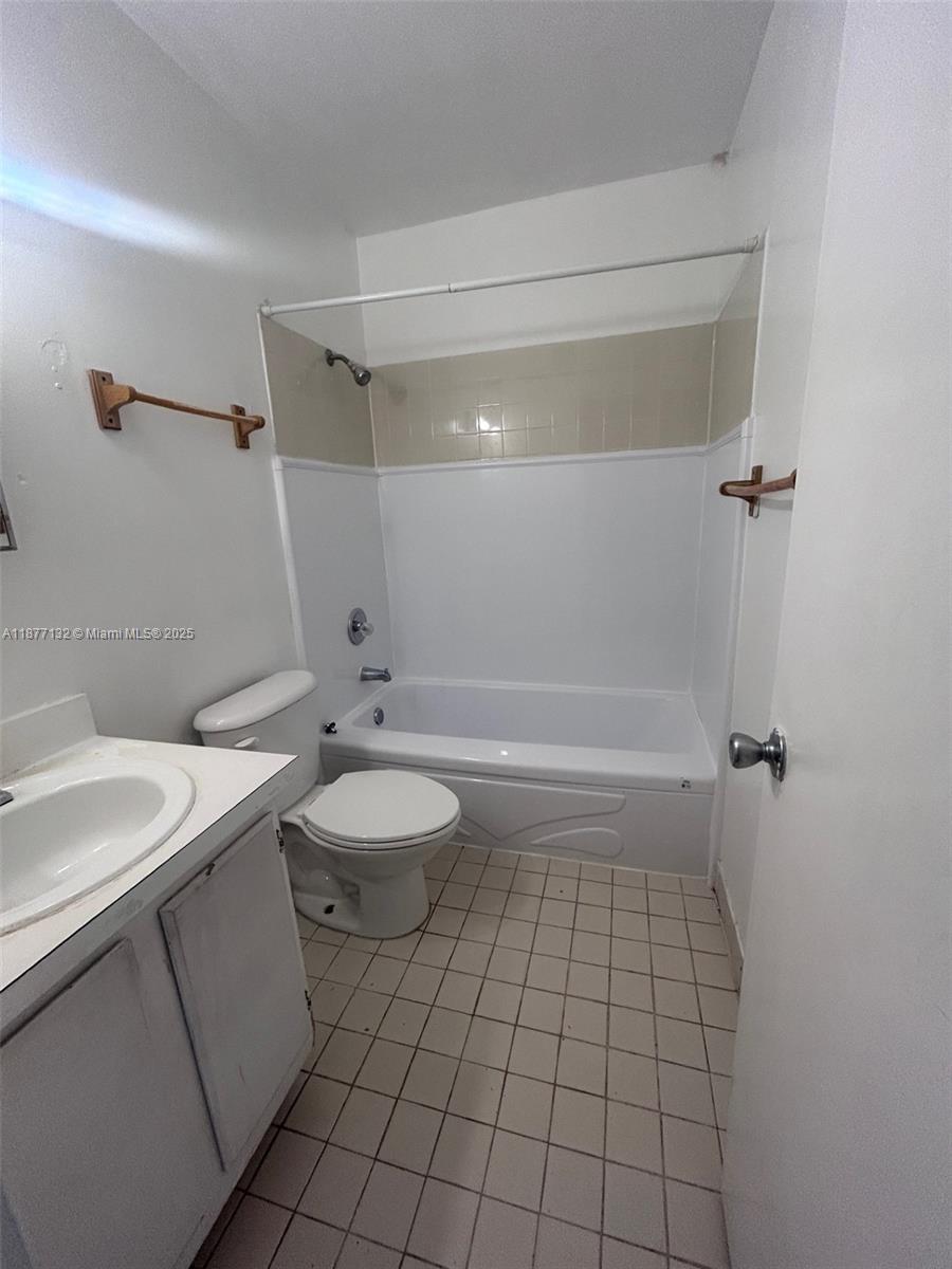 Property photo # 9