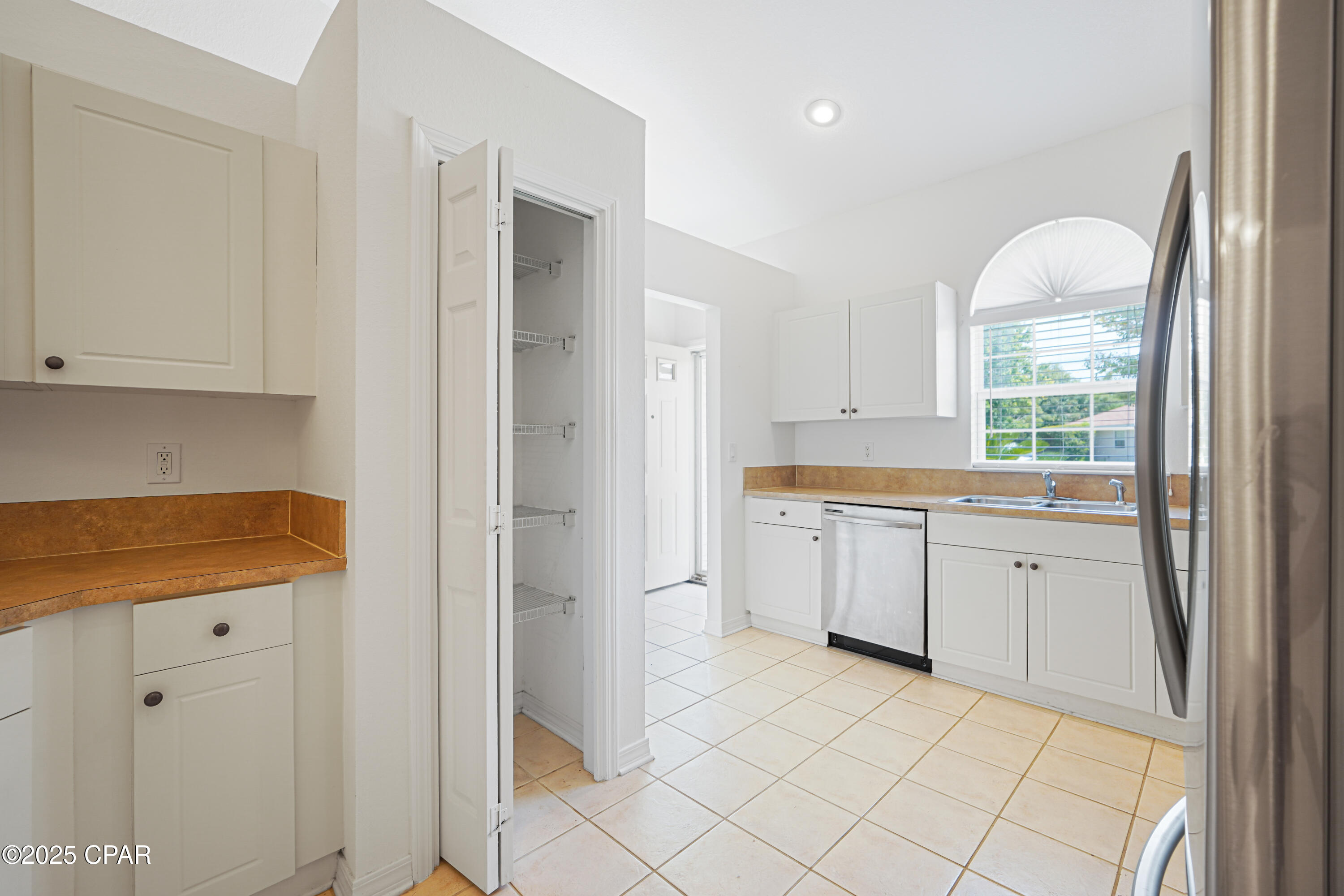 Image 8 For 3035 Meadow Street