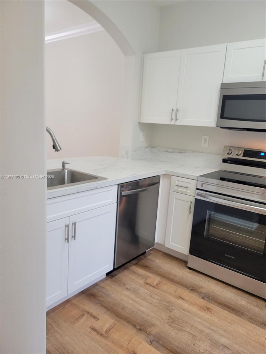 Property photo # 8
