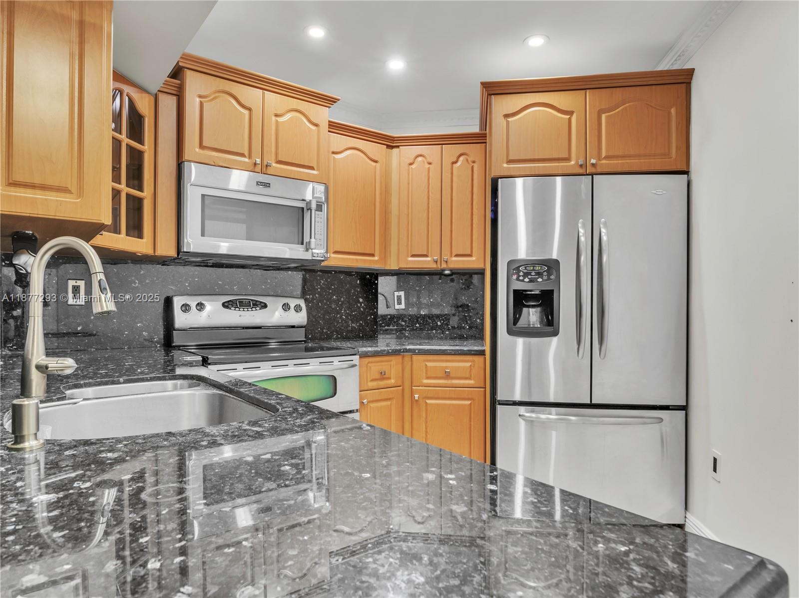 Property photo # 0