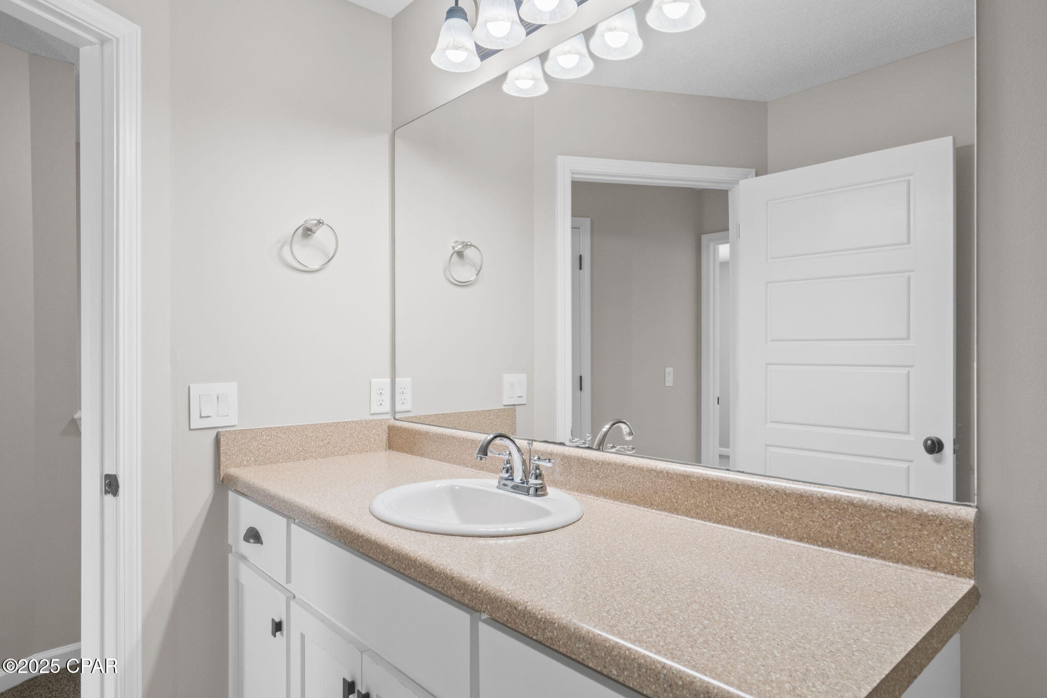 Df_q4b07kxtbgkvipfekhv8clrwu Gozmteppmkkw2o