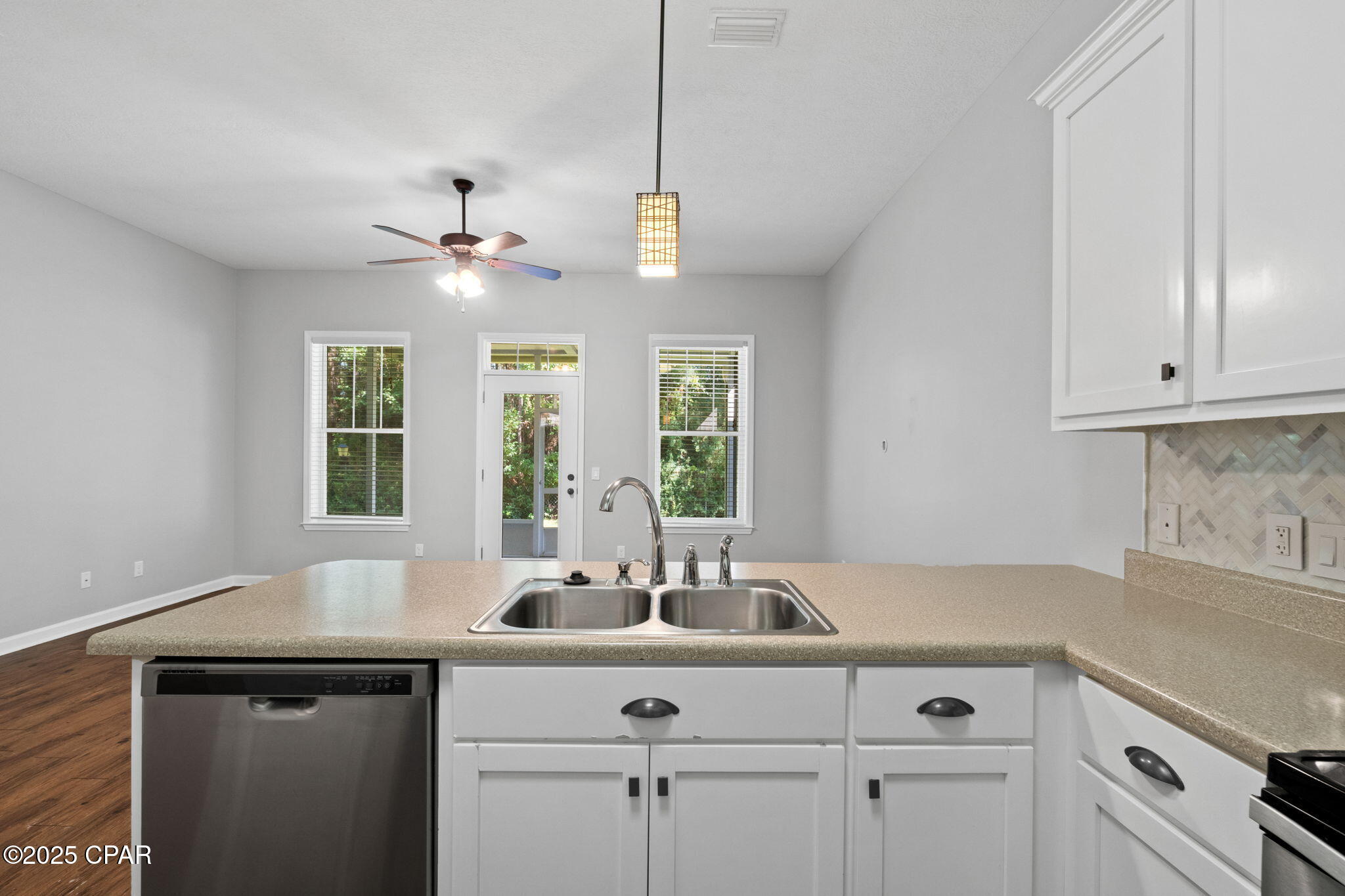 6qu1sicyl8nrojtdkzv4t2t8isusqjoexvwxjt5t66u