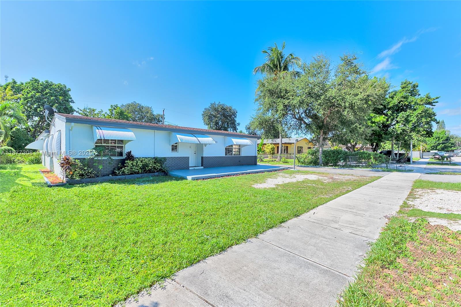 Property photo # 4