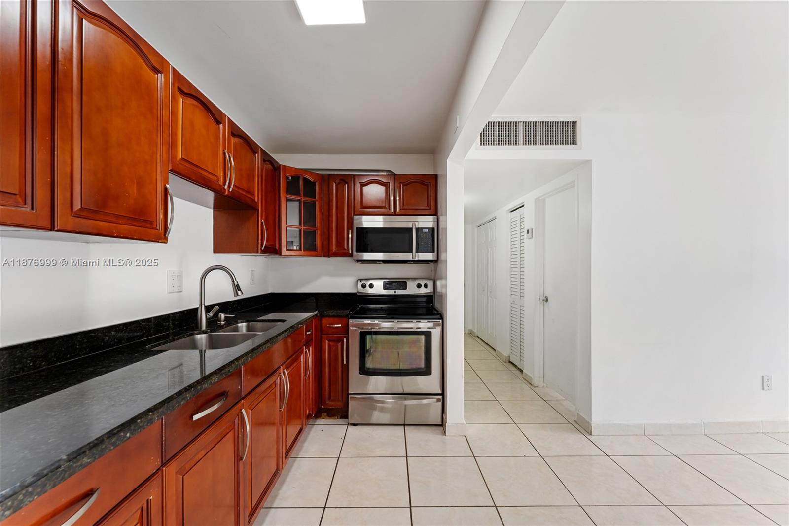Property photo # 8