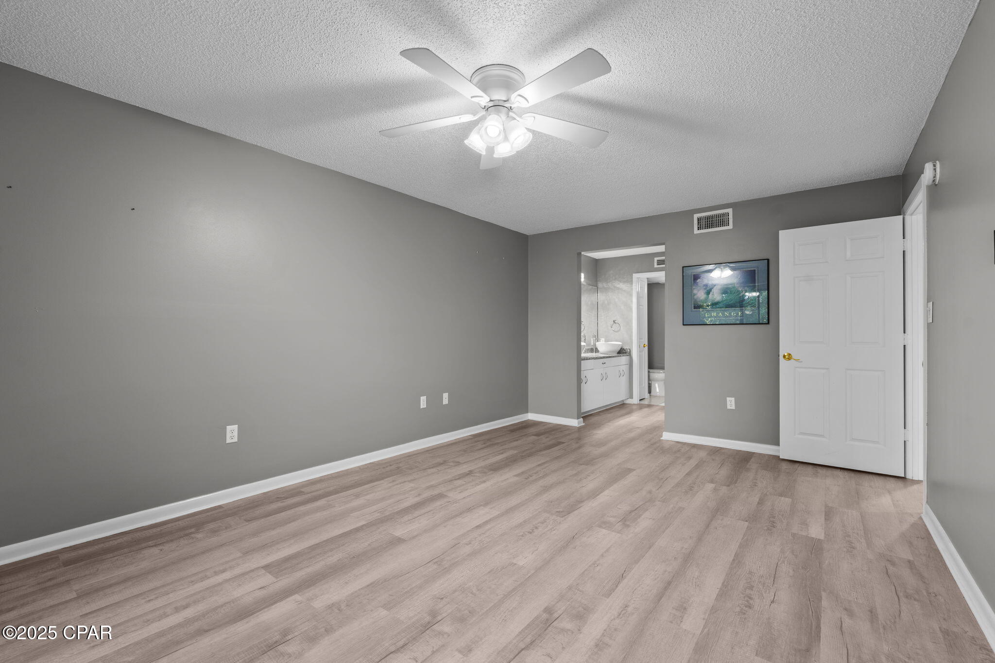 Uvllwcsigee9avn3kbr4bfca_guyqlqiv C9gga6 Nu