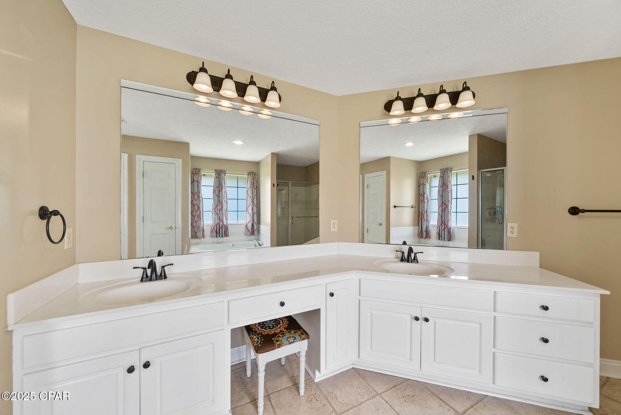 Cqkmxt3hwp_clg Vzf2m0jnqw62lg_vnalljvcaalmi