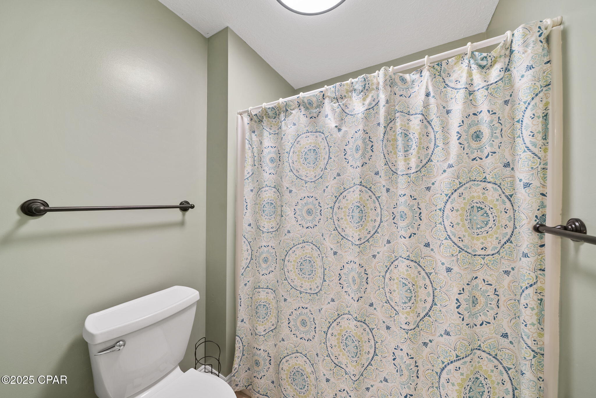 1ss4_dkpeuhcm71m30js3scm4akwdvpdzzmndbwmi4q