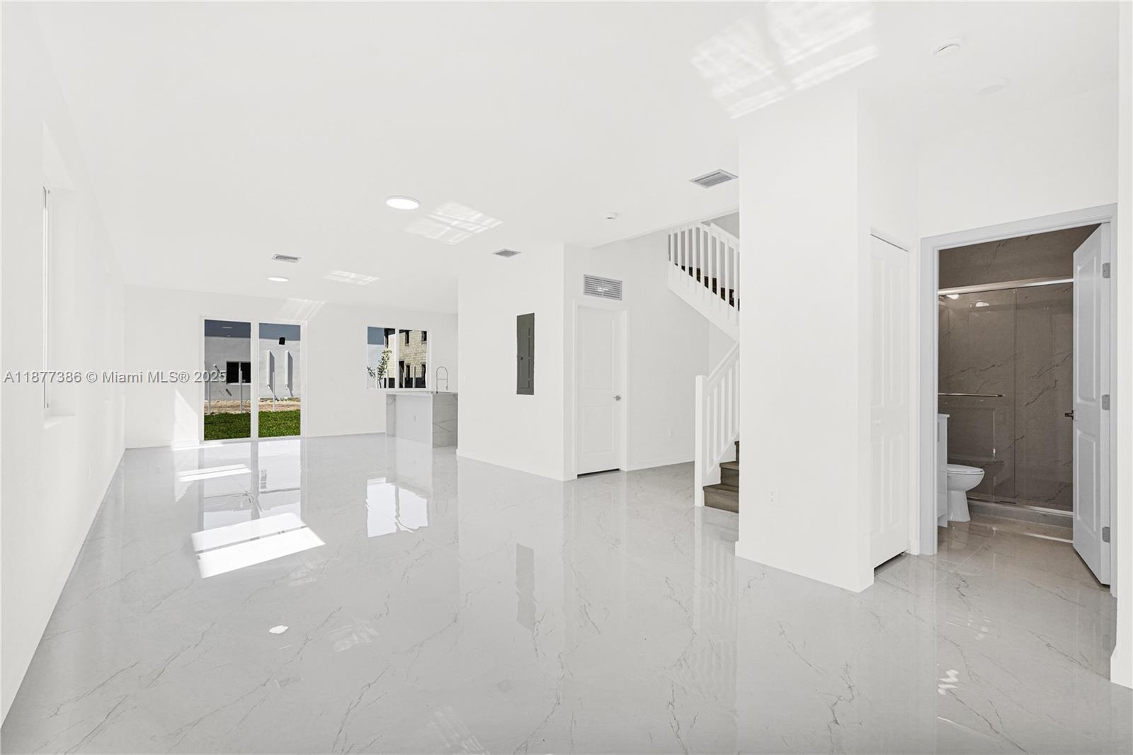 Property photo # 2