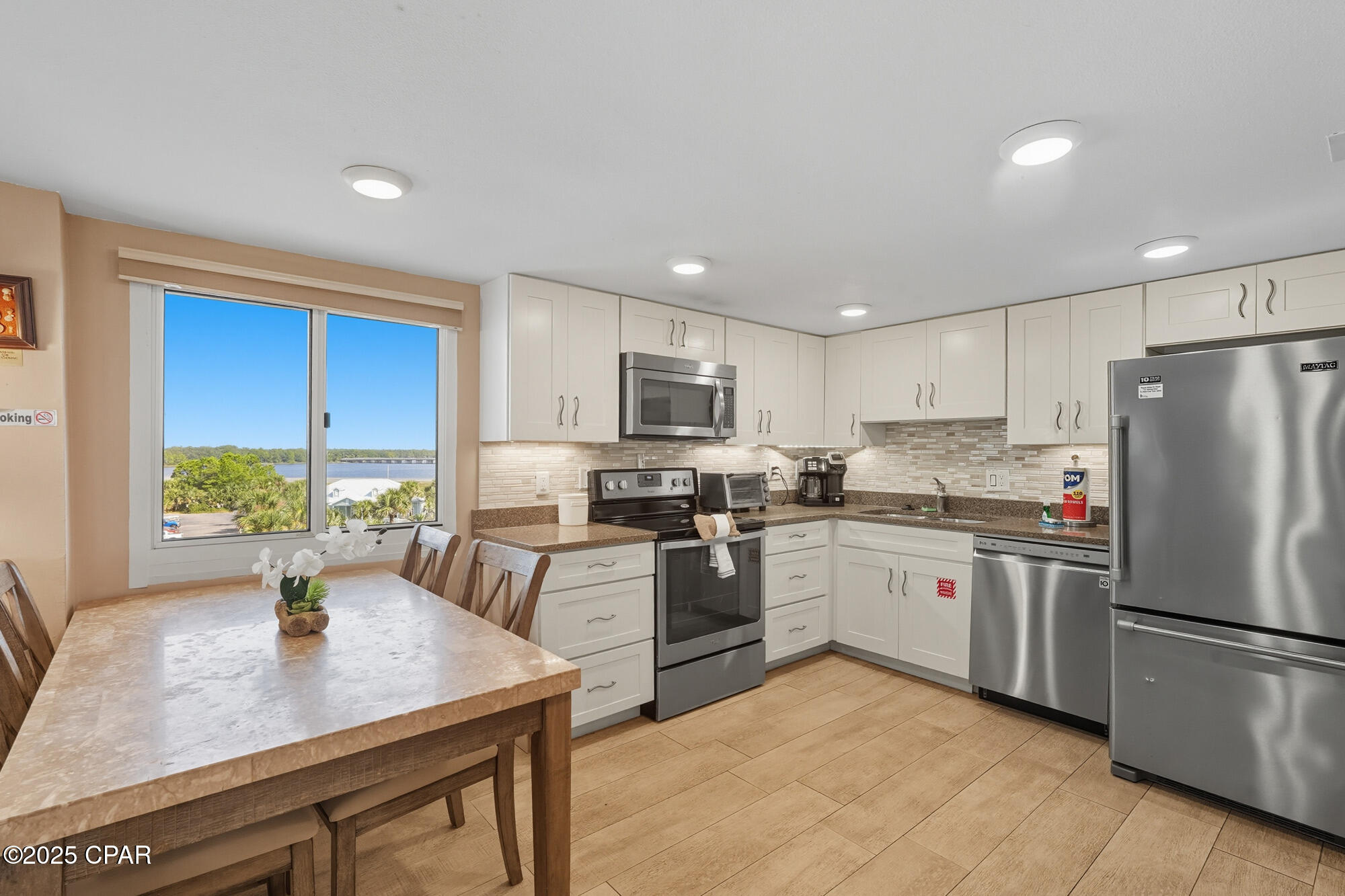 Bbuzbddfrerfdh5et1ob7oau3wqbfgrg00f4vywl Qc