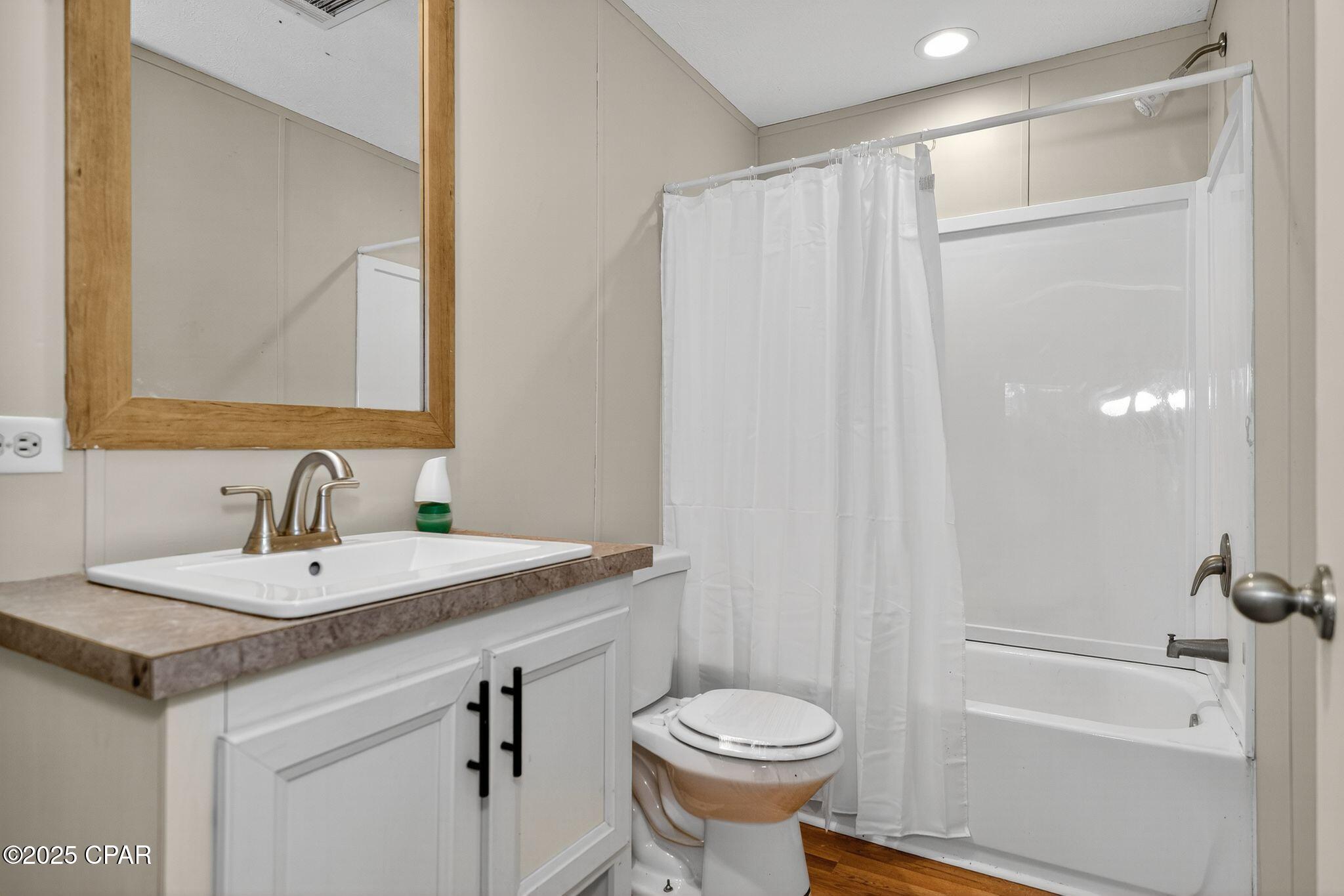 C08daurgvcqi6fty1qhbfqtiehsbpygeobukxxwv4ee