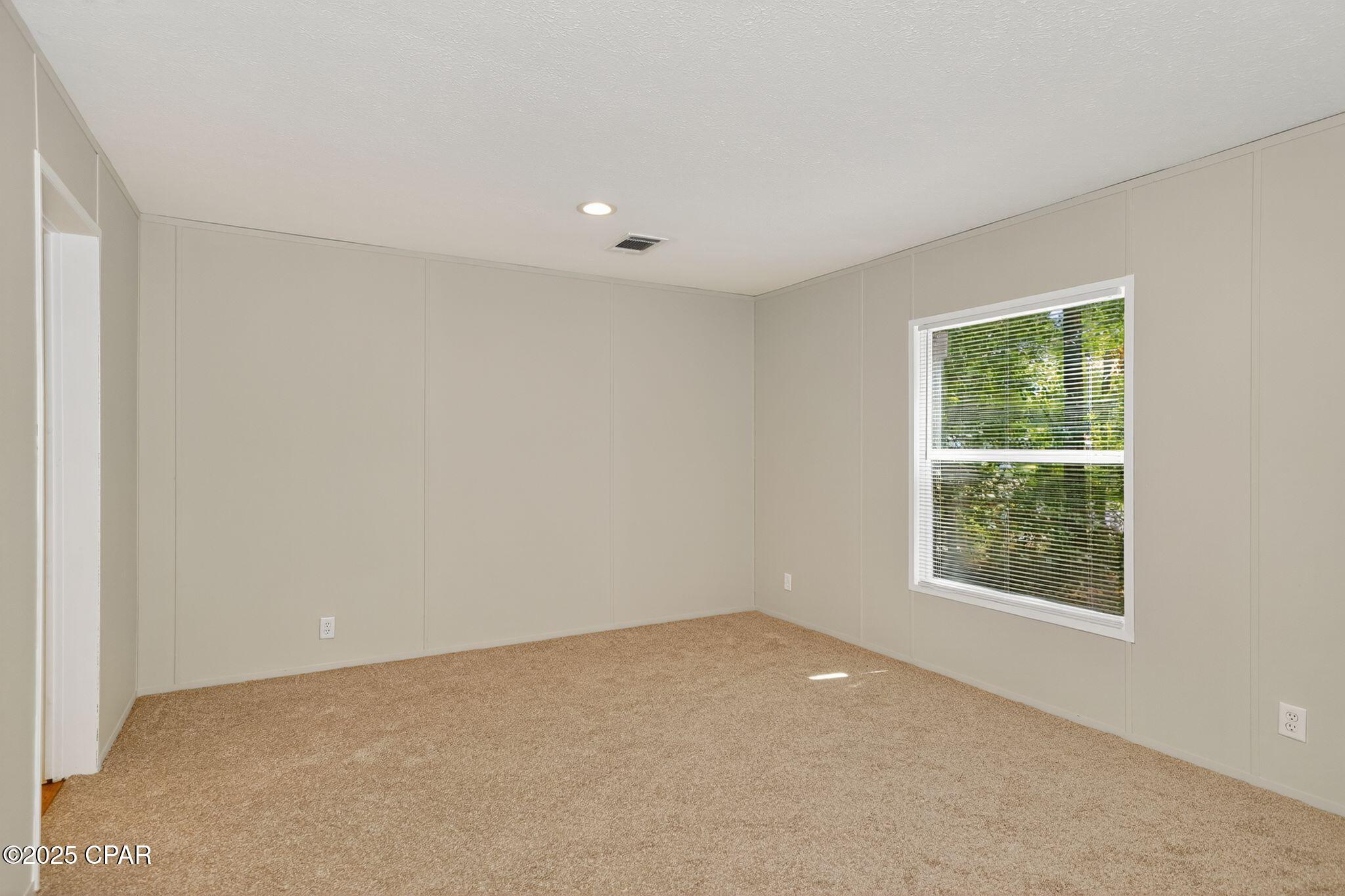 7flhbapxss5v0fibrcr4iyttbteydr9vzceolc3w06g