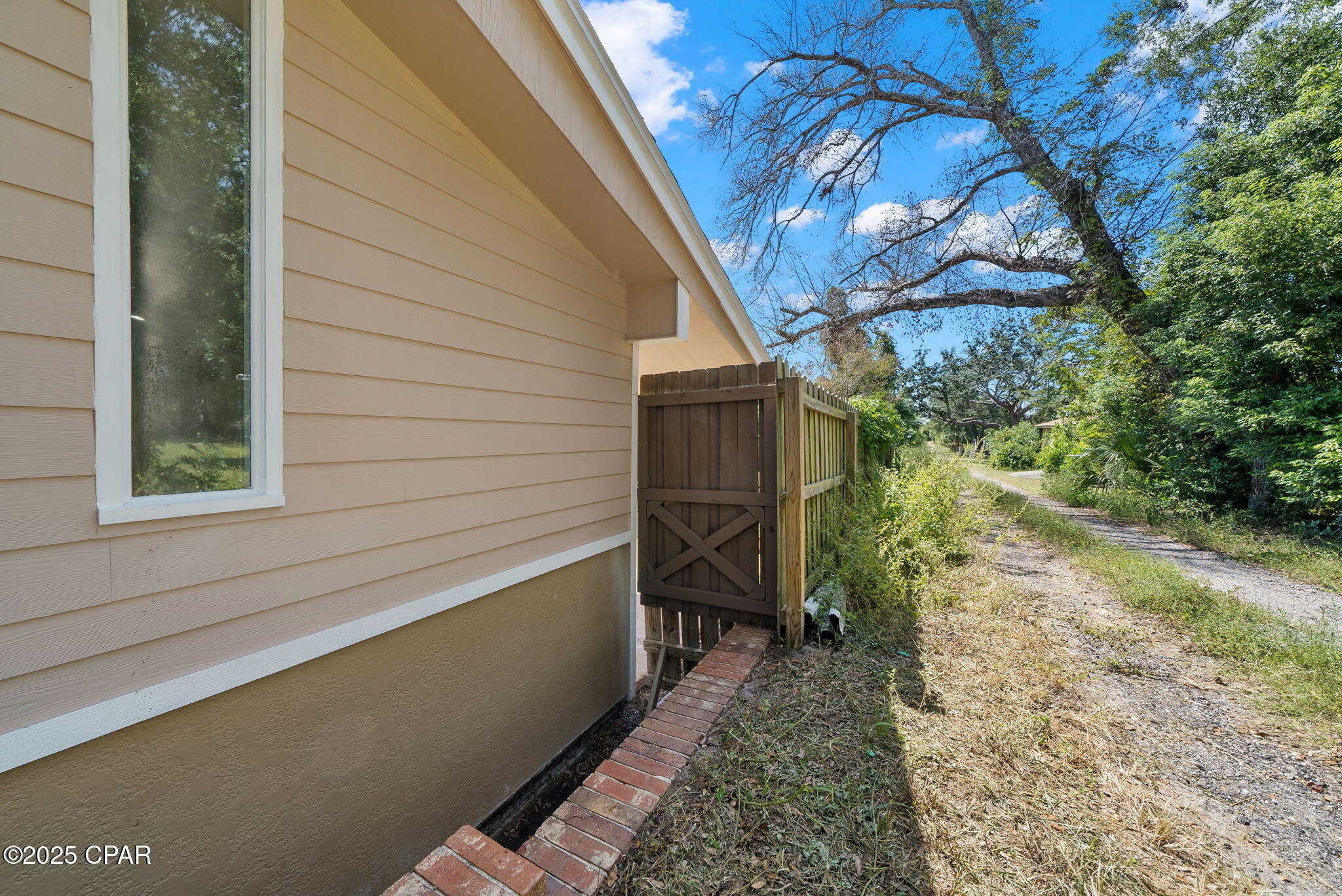 Cmq4vr7gwlocgcywaapbv 9wjjblfpq2dkucfolpyws