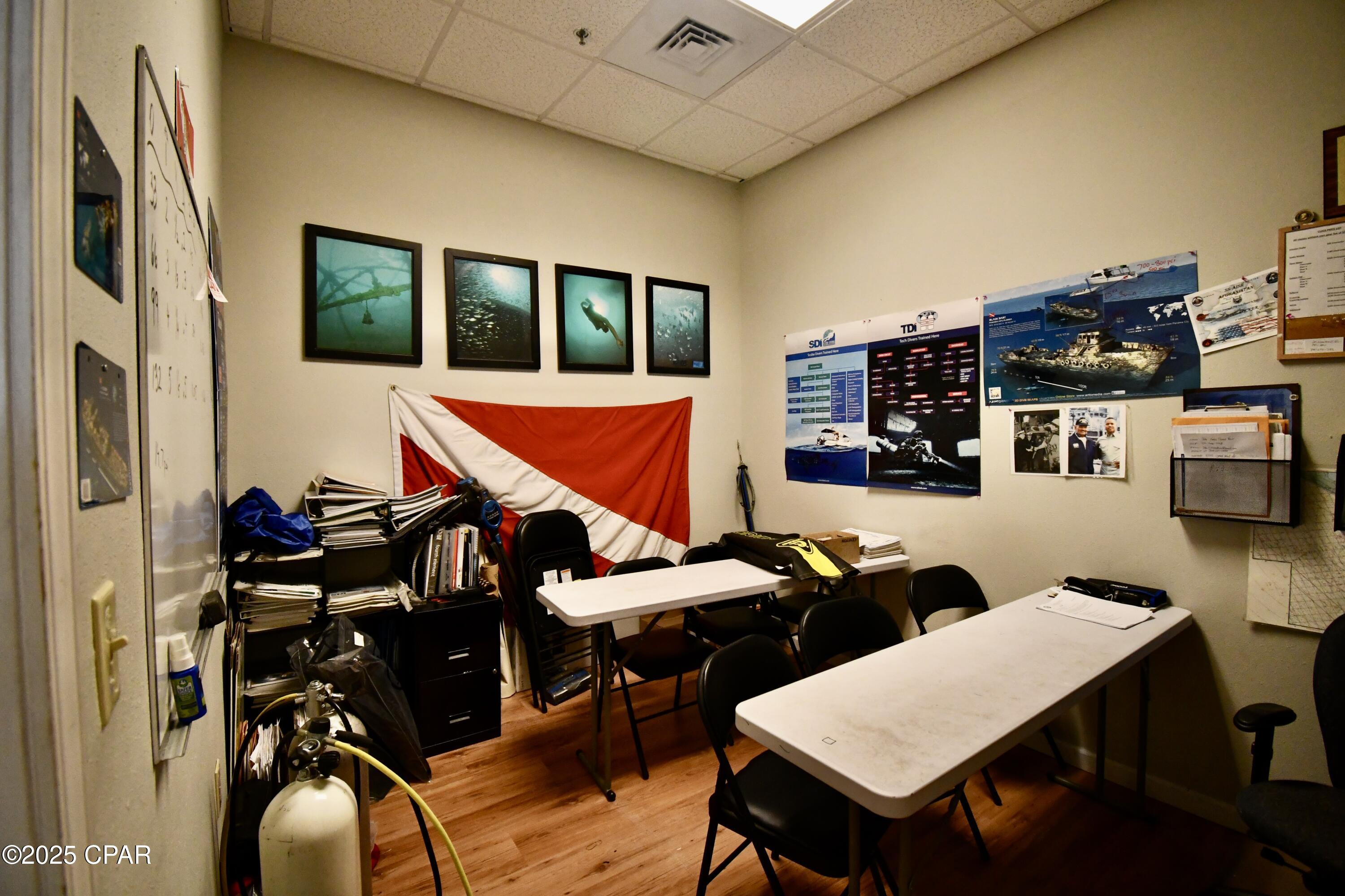 Msoj98w9r1_fb2ou5p8zkqggalafn84yx3io_dewej0