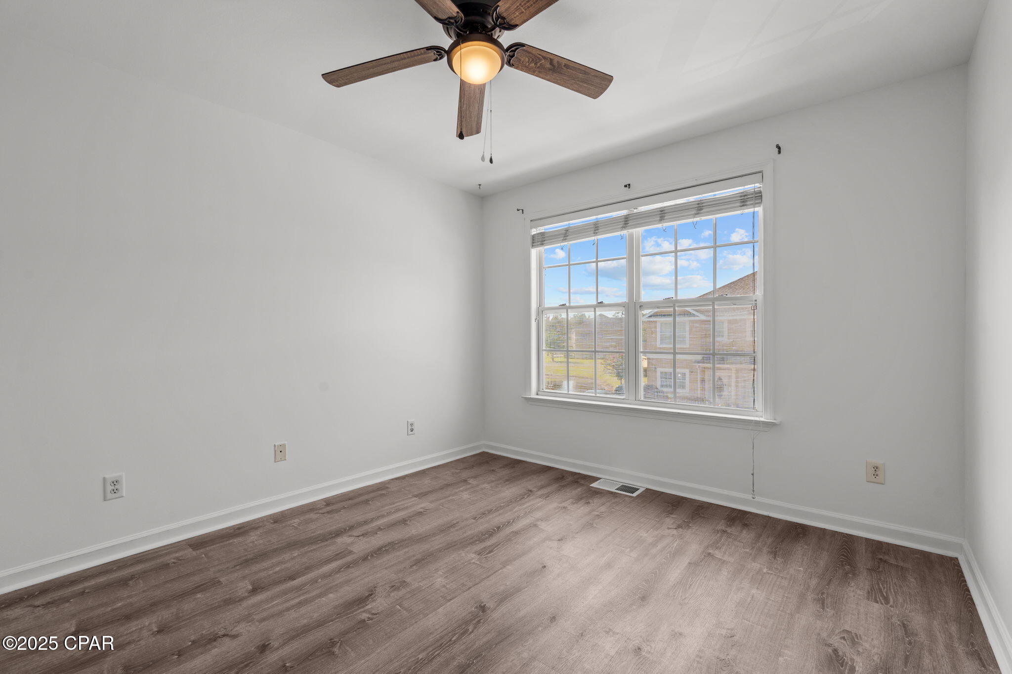 Cri8tjpe7bqnzkmbufsd196h45gwyp5gtongy7u Lfs