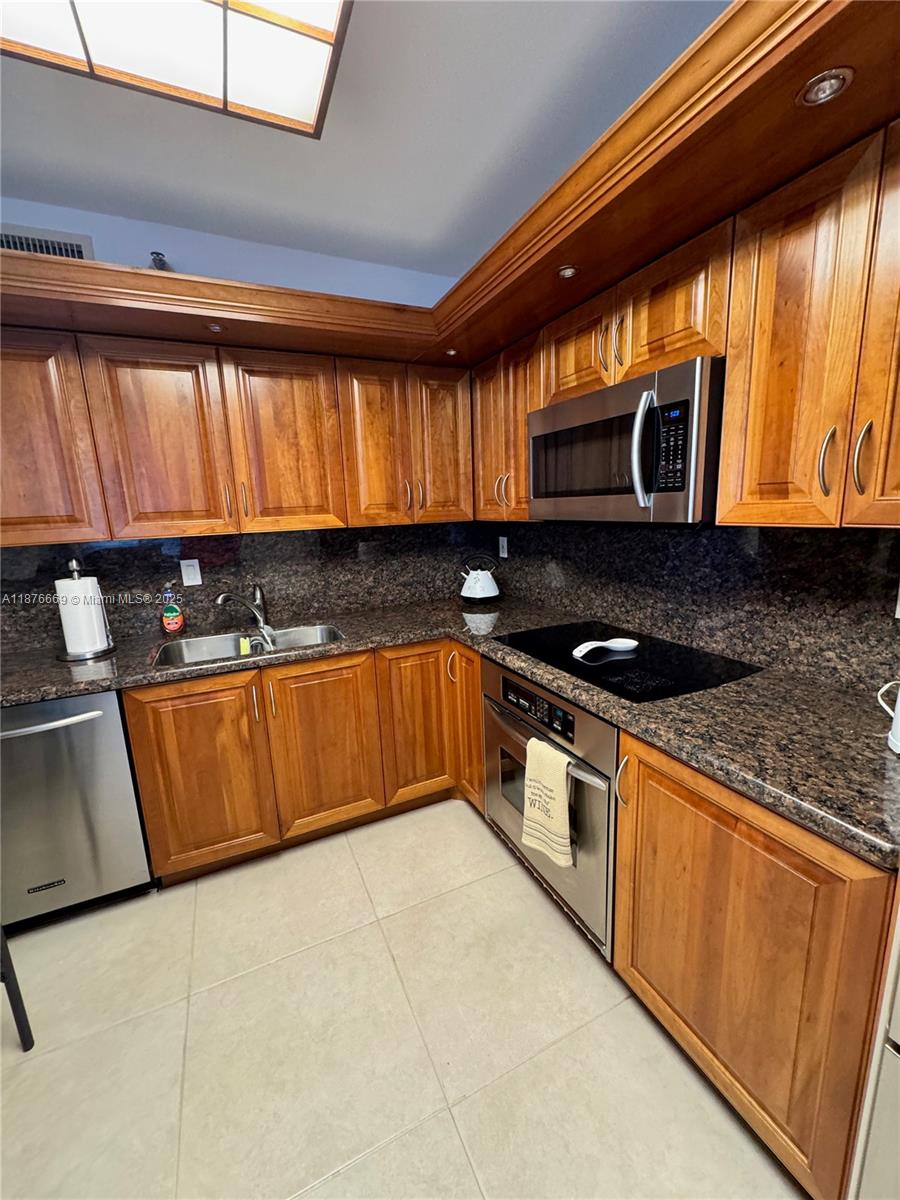 Property photo # 9
