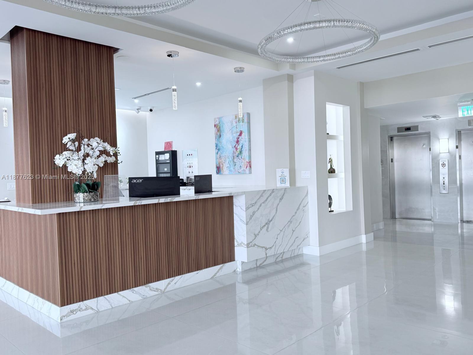 listing main picture