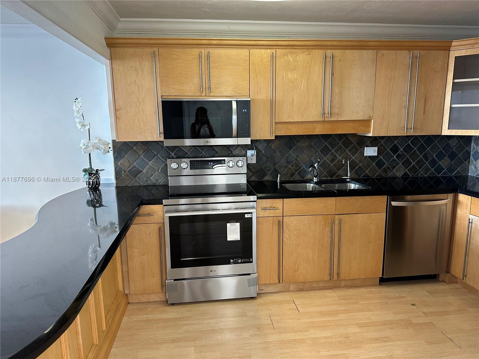 Property photo # 3