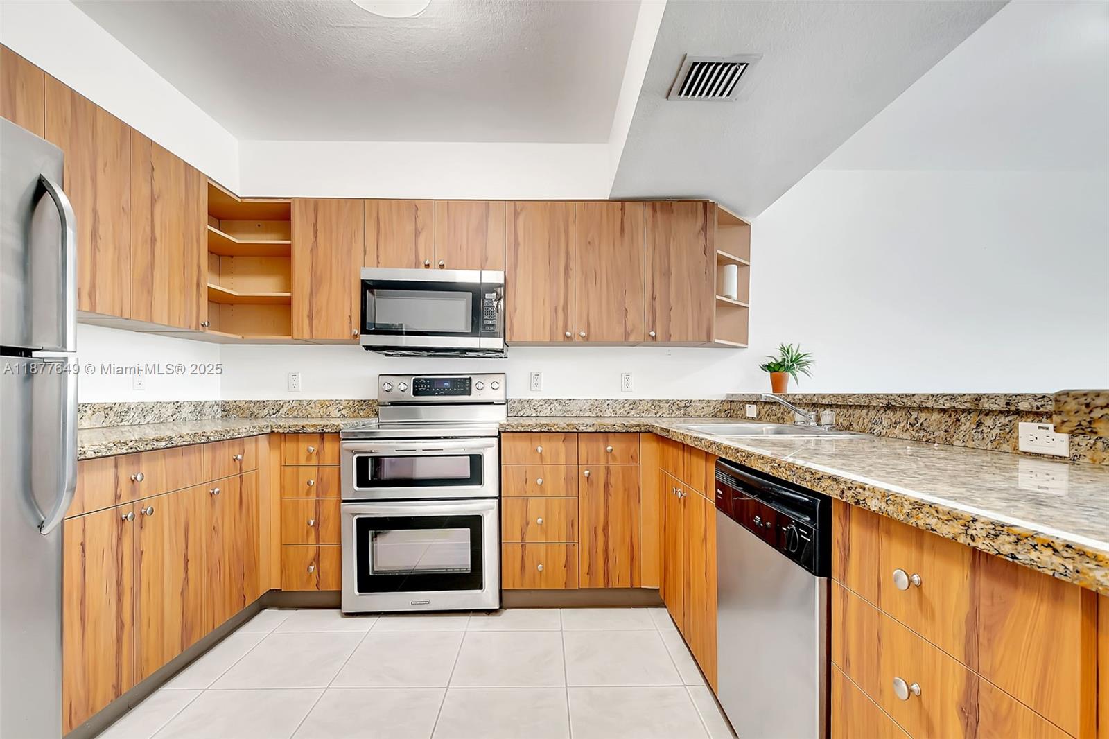 Property photo # 0