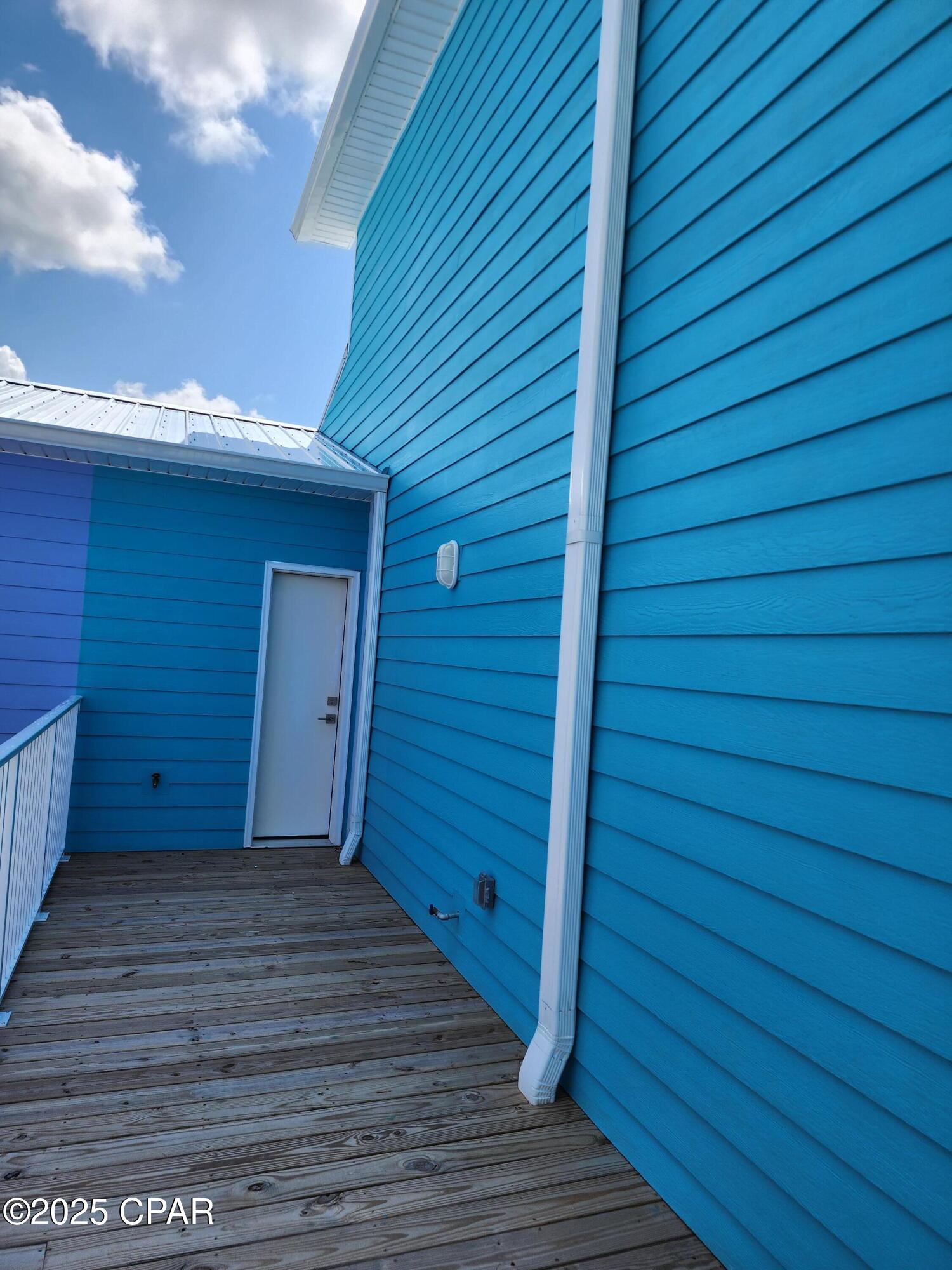 1jq6i4ewoly_t3sfslesnj2x0415oqmld1qxsdsrxe4