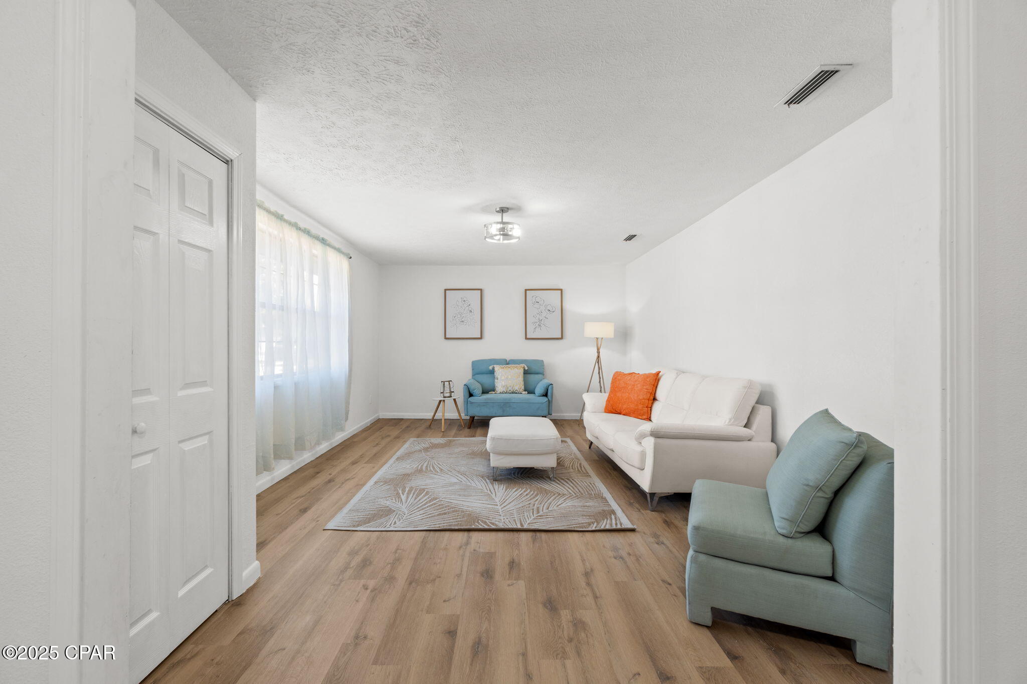 Image 12 For 2201 27th Street