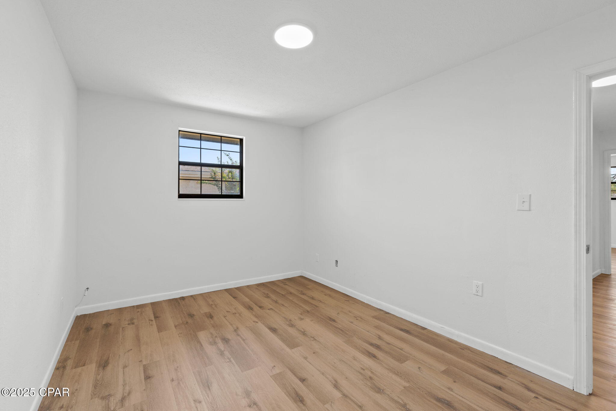 Image 38 For 2201 27th Street