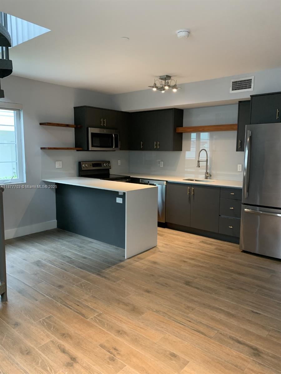 Property photo # 3