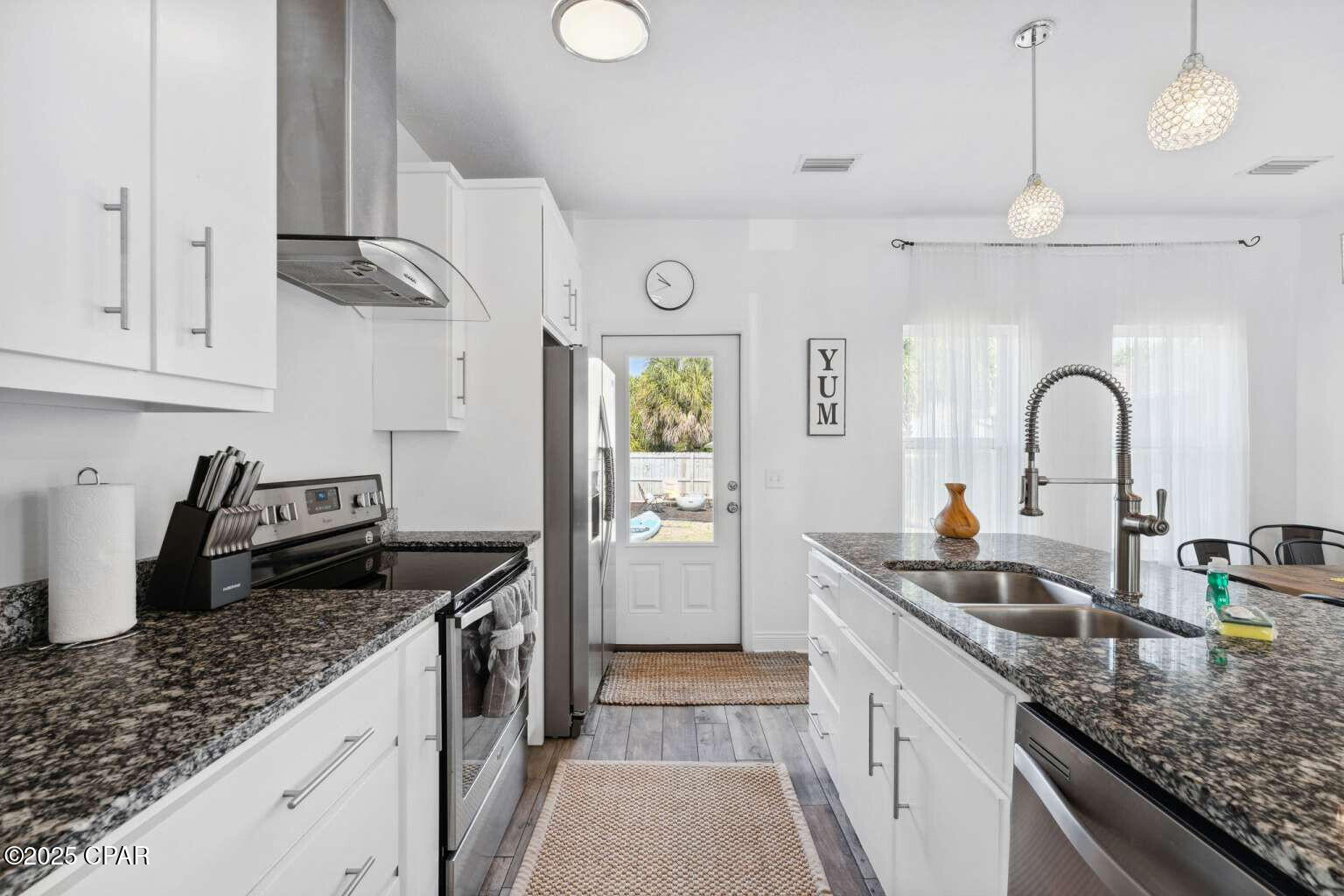 W1_iof5wipzm6 Pgw5vsvwhpk Rebivtfnnhwuuav4a