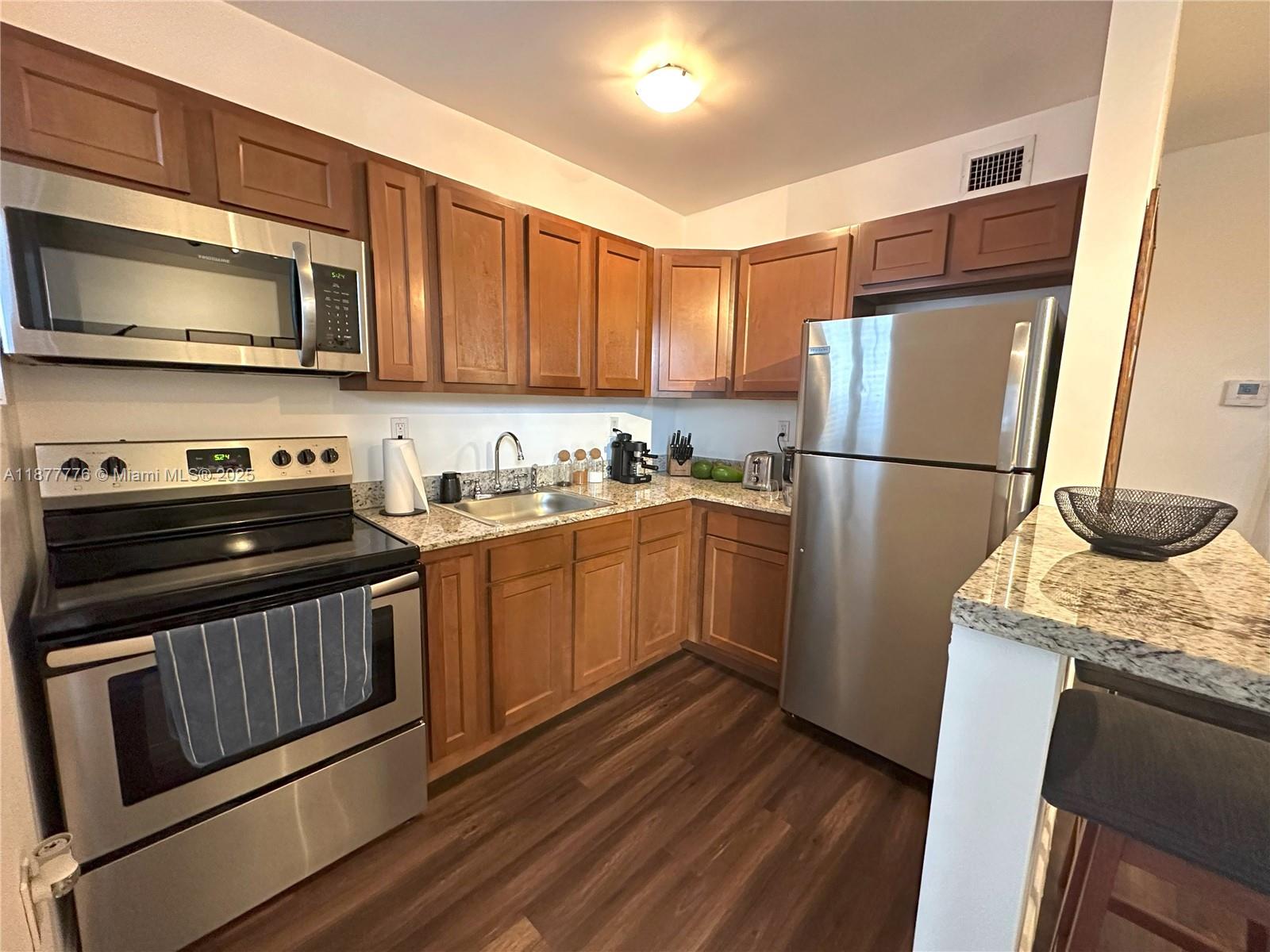 Property photo # 4