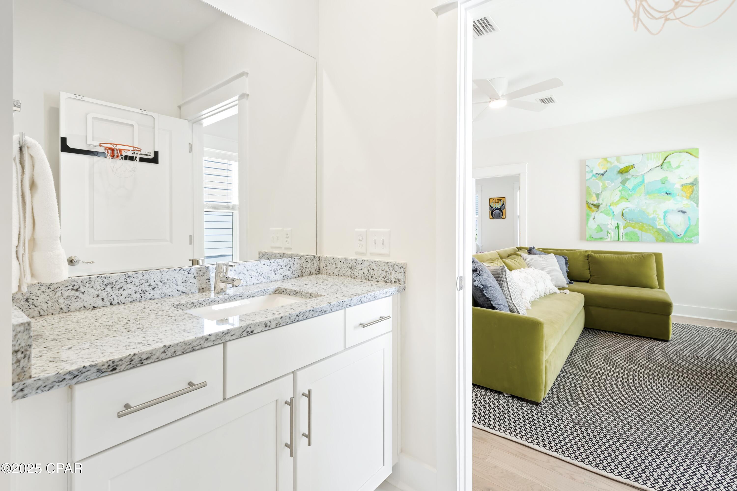 Tncmgfoe8u Ihorv6n1gwjiiqjhhfk_rjmt8mxl 7wm