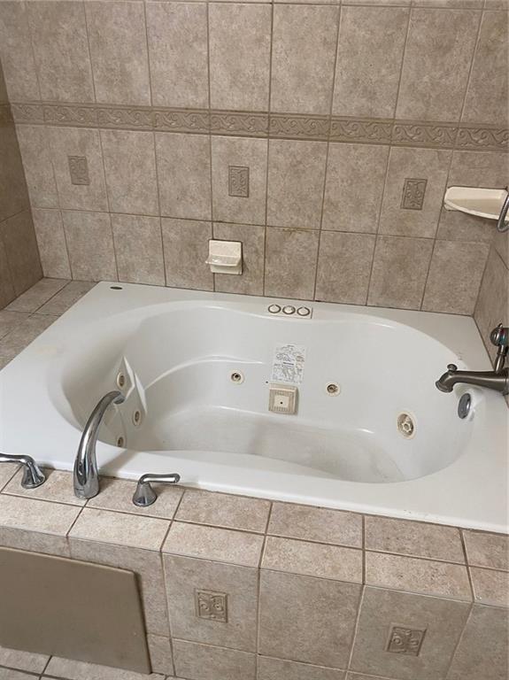 Homes for sale in Westwego, LA | 28 Imogene St, Westwego, LA 70094 | MLS# 2521521