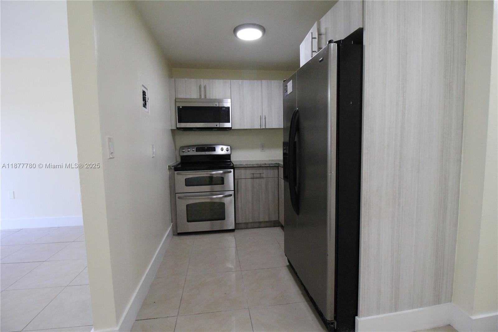 Property photo # 6