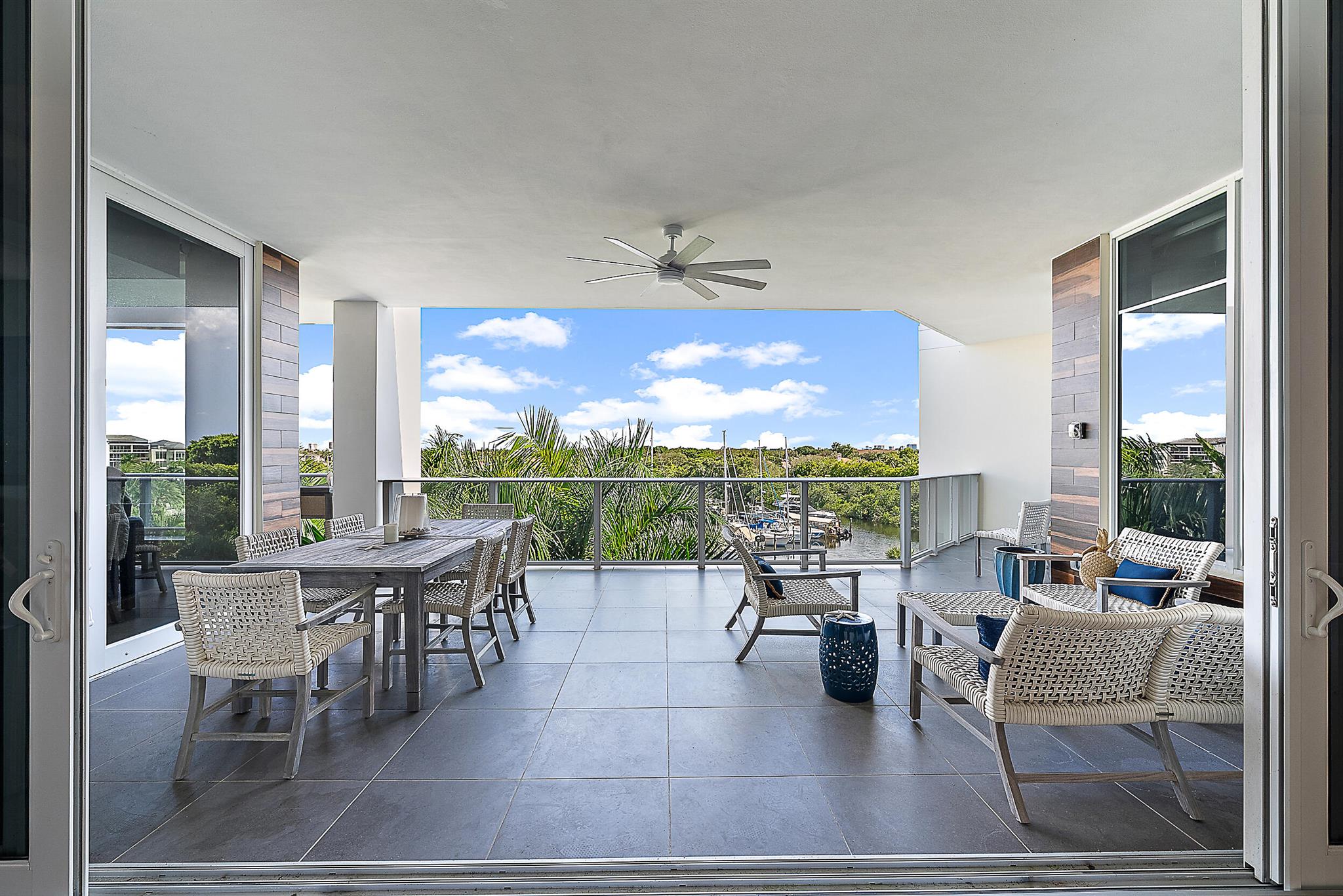 2720 Donald Ross 512 Road Unit 512, Palm Beach Gardens, Florida 33410