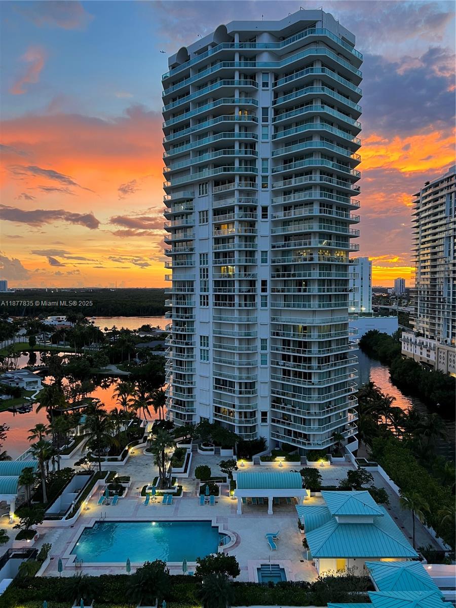 Oceania IV Condo