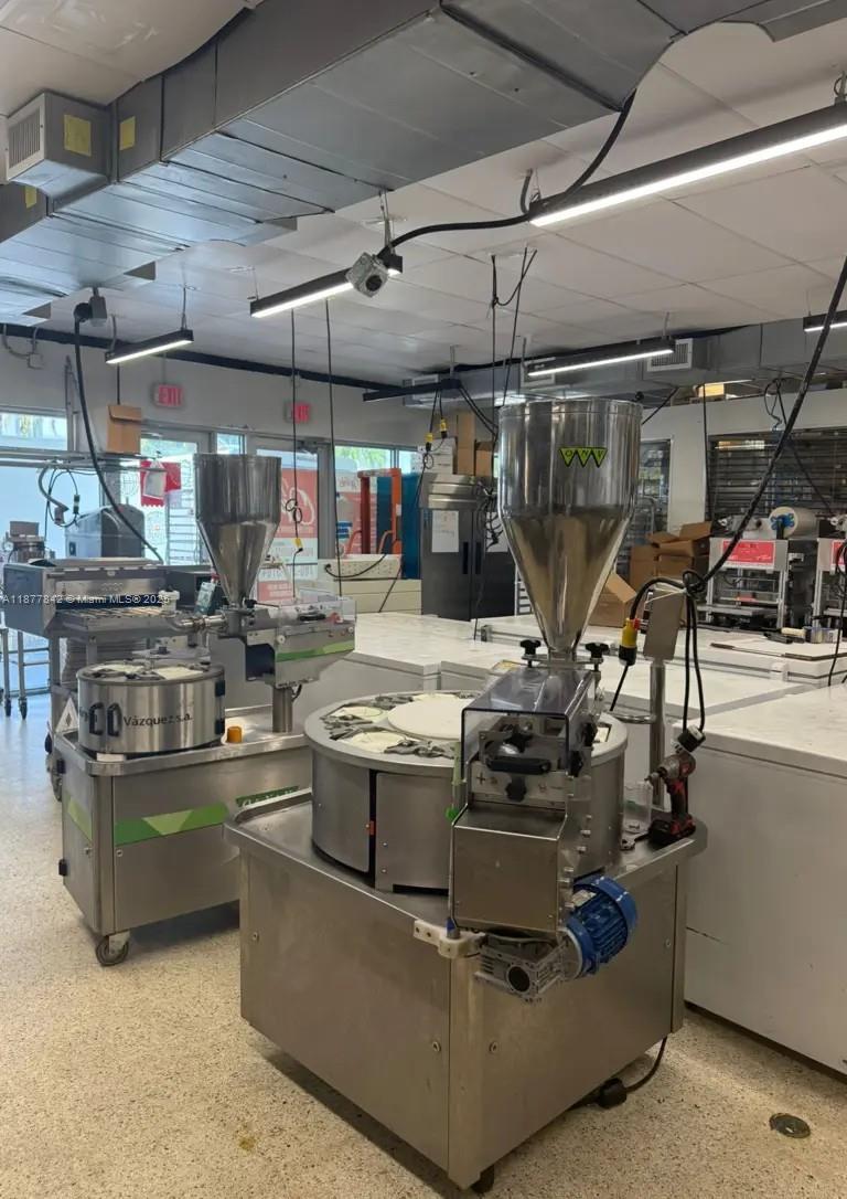  NA, Hallandale Beach, Florida 33009