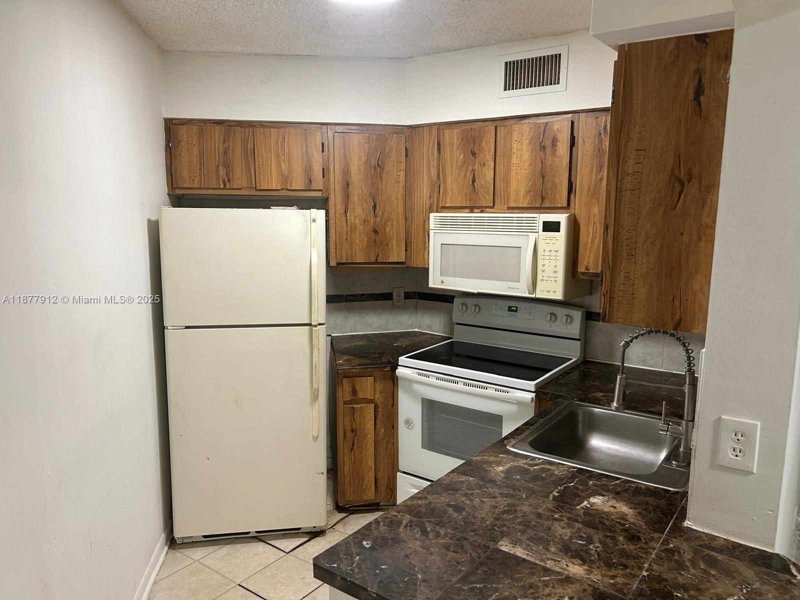 Property photo # 0