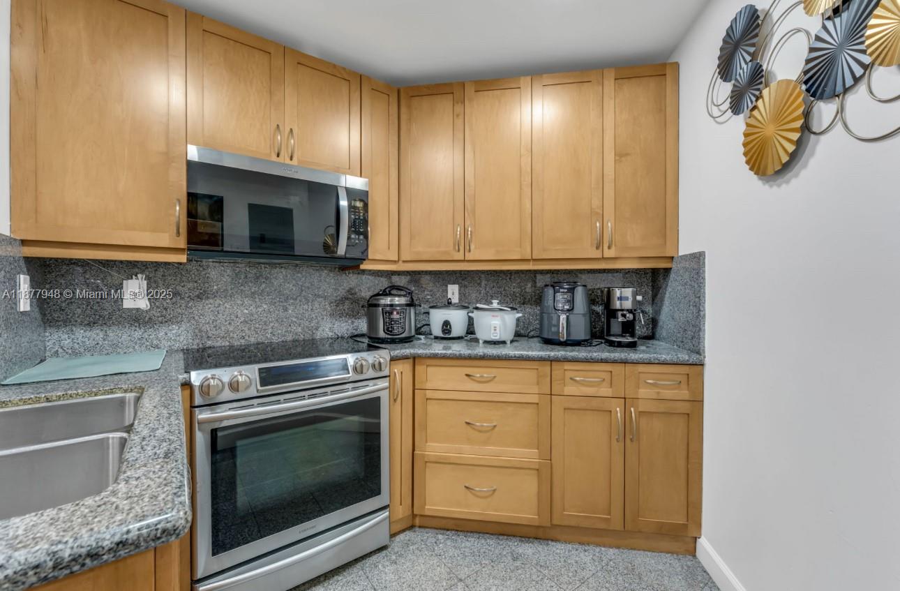 Property photo # 7