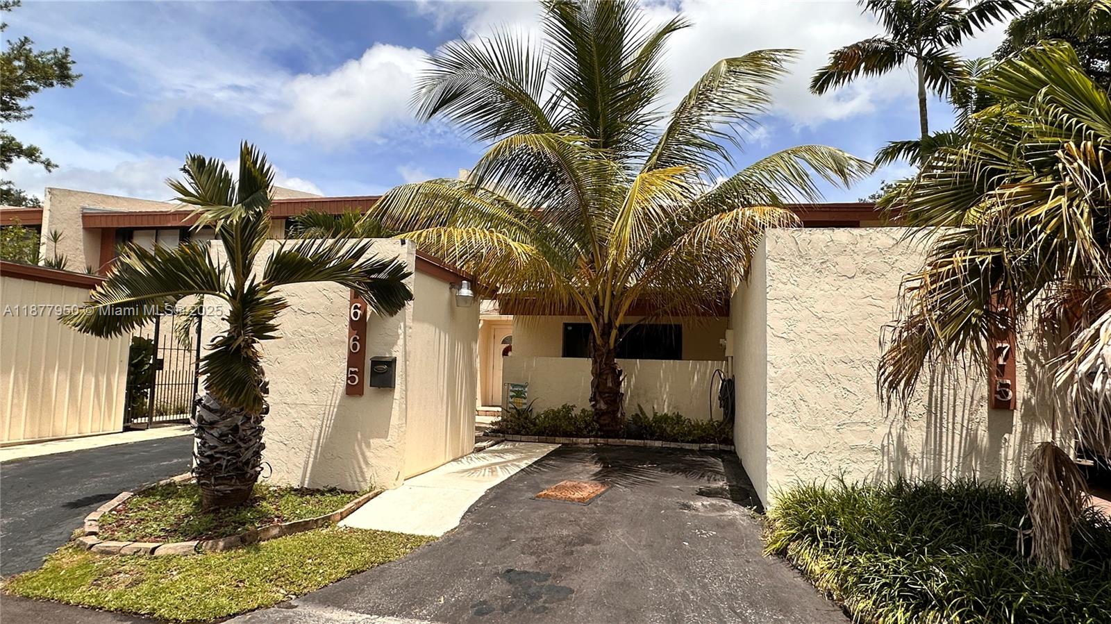 Property photo # 0