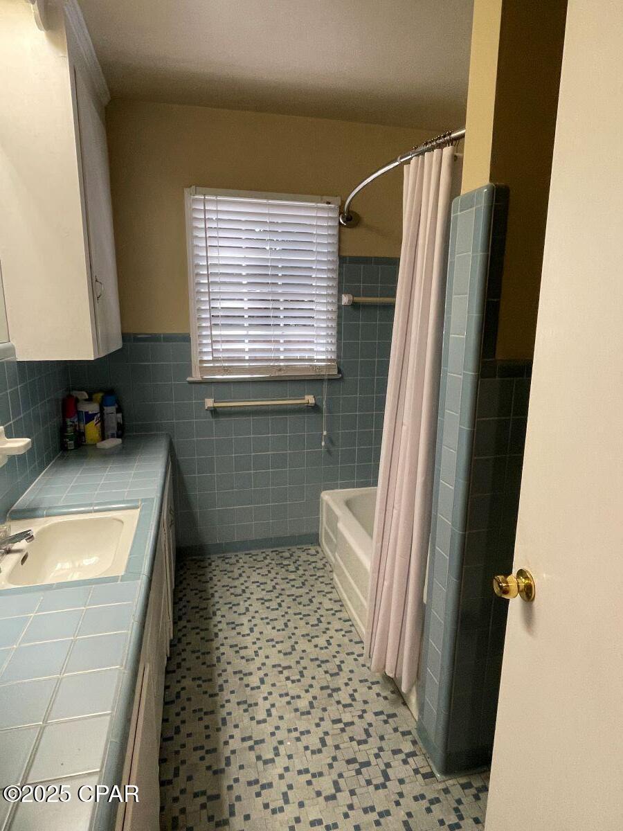 Image 37 For 111 Main Street