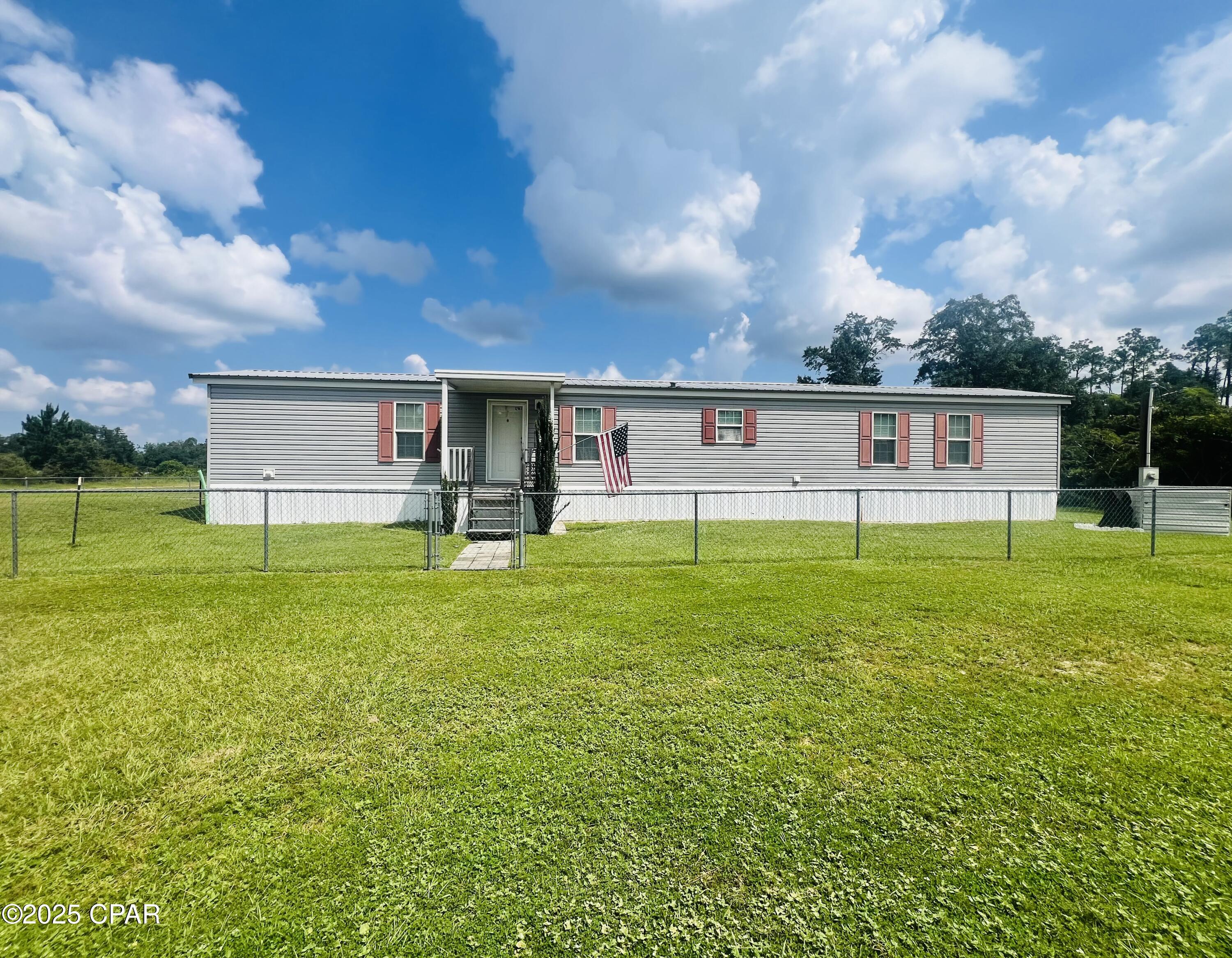 Details for 12103 Edgewood Road, Fountain, FL 32438