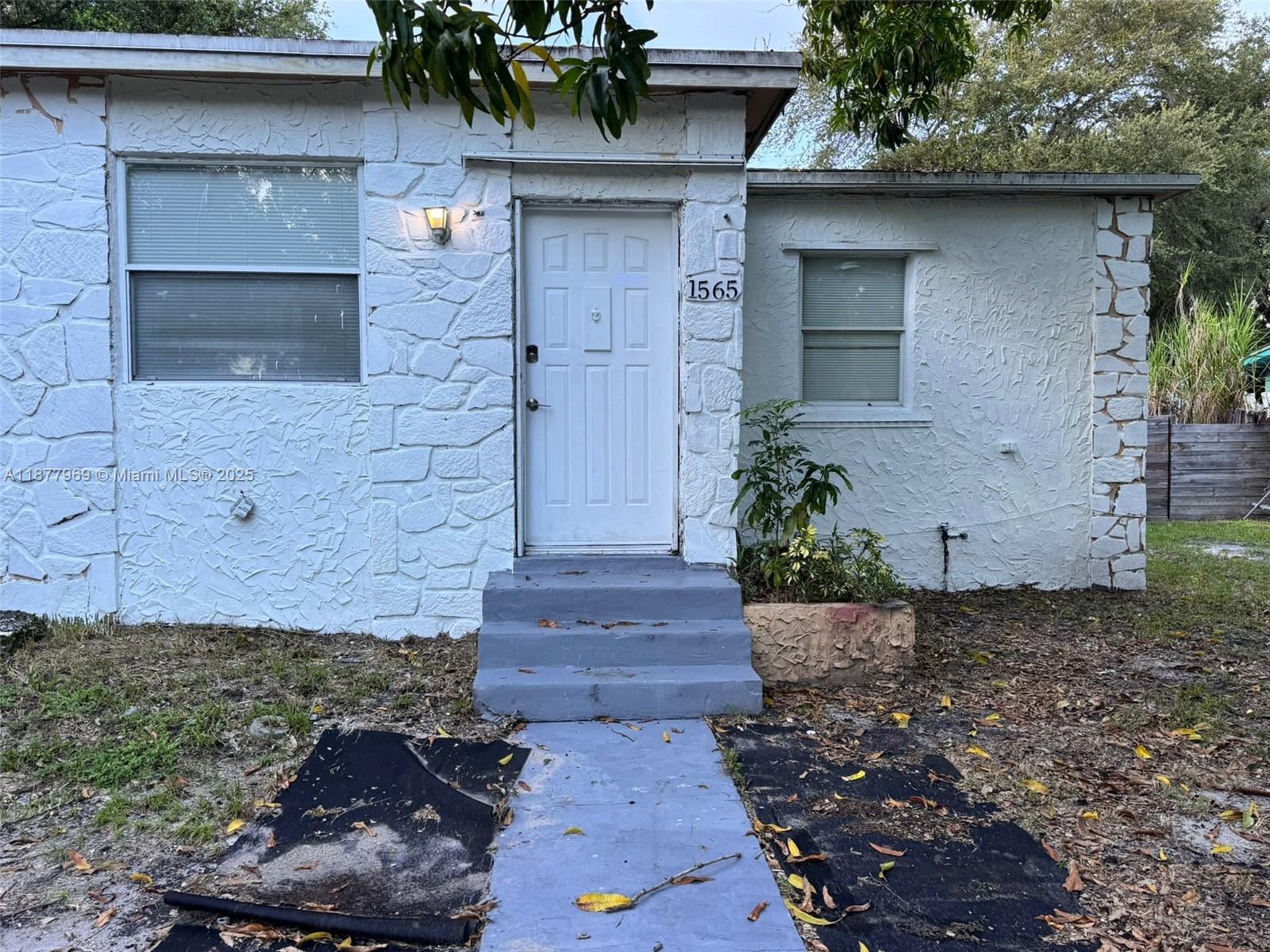 1565 141st St, North Miami, Florida 33161