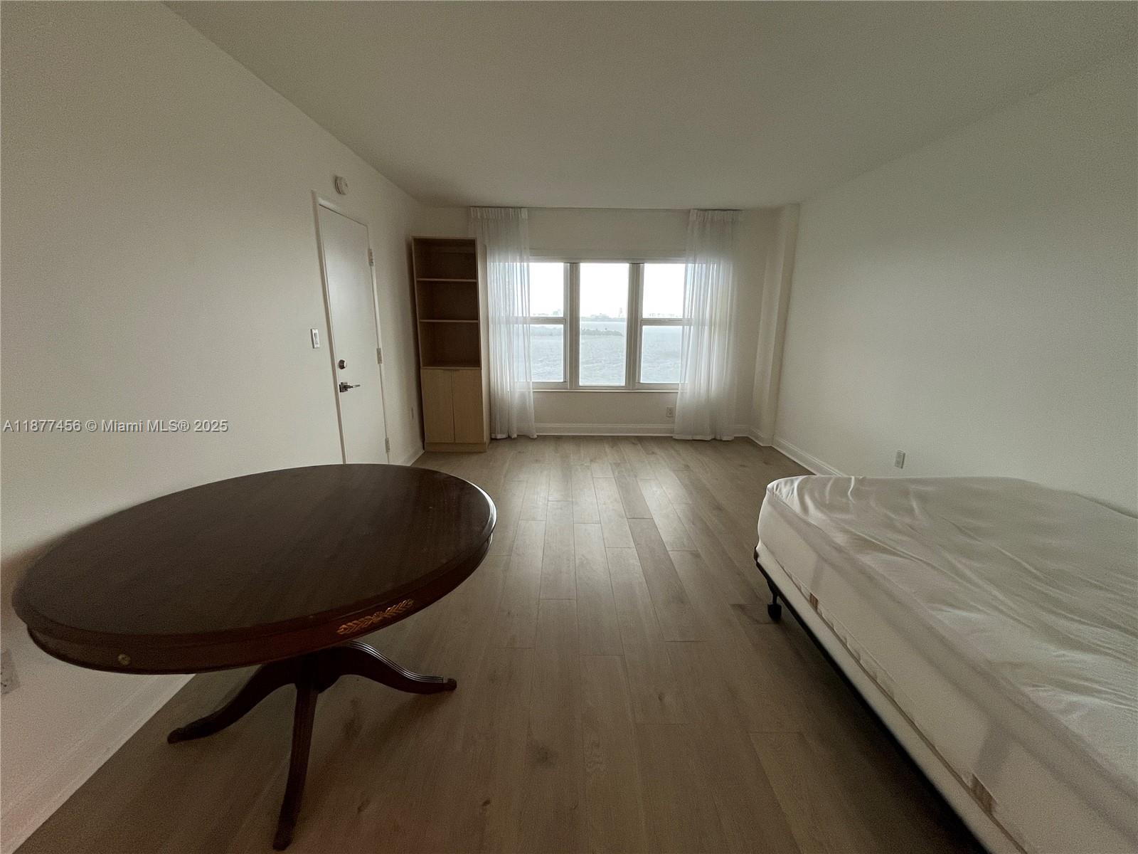 Property photo # 0