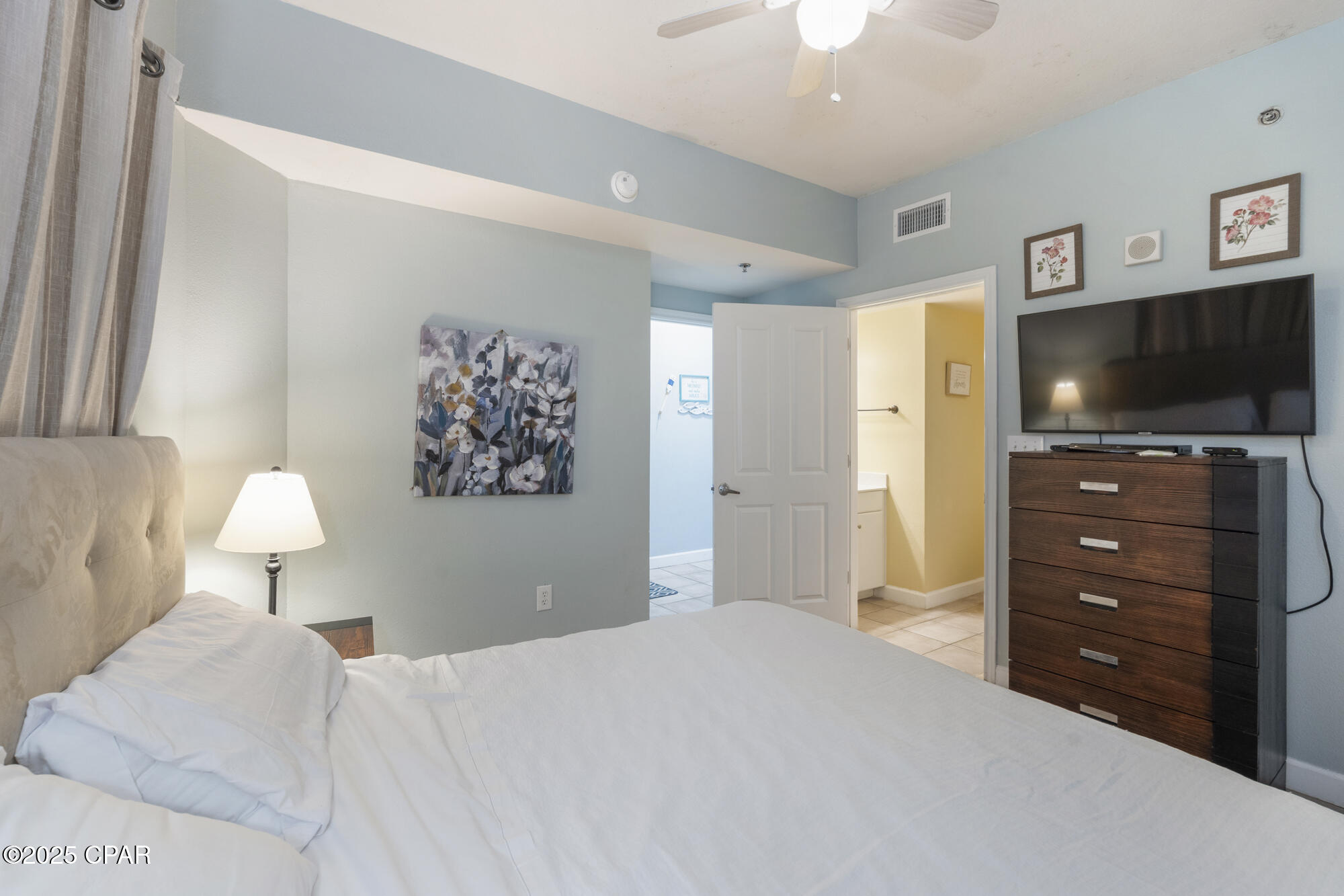 Image 5 For 9900 Thomas Drive  1702