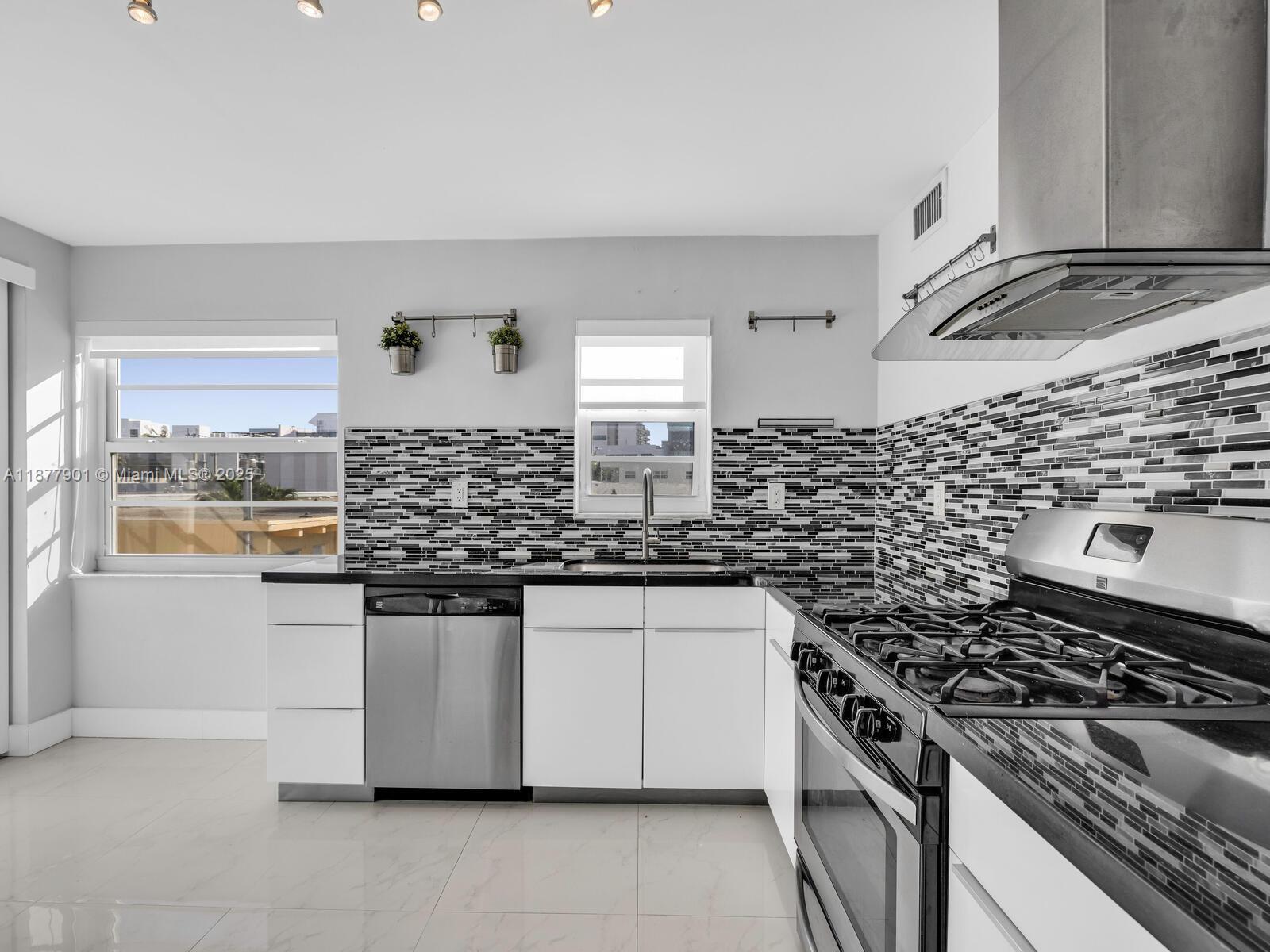 Property photo # 2